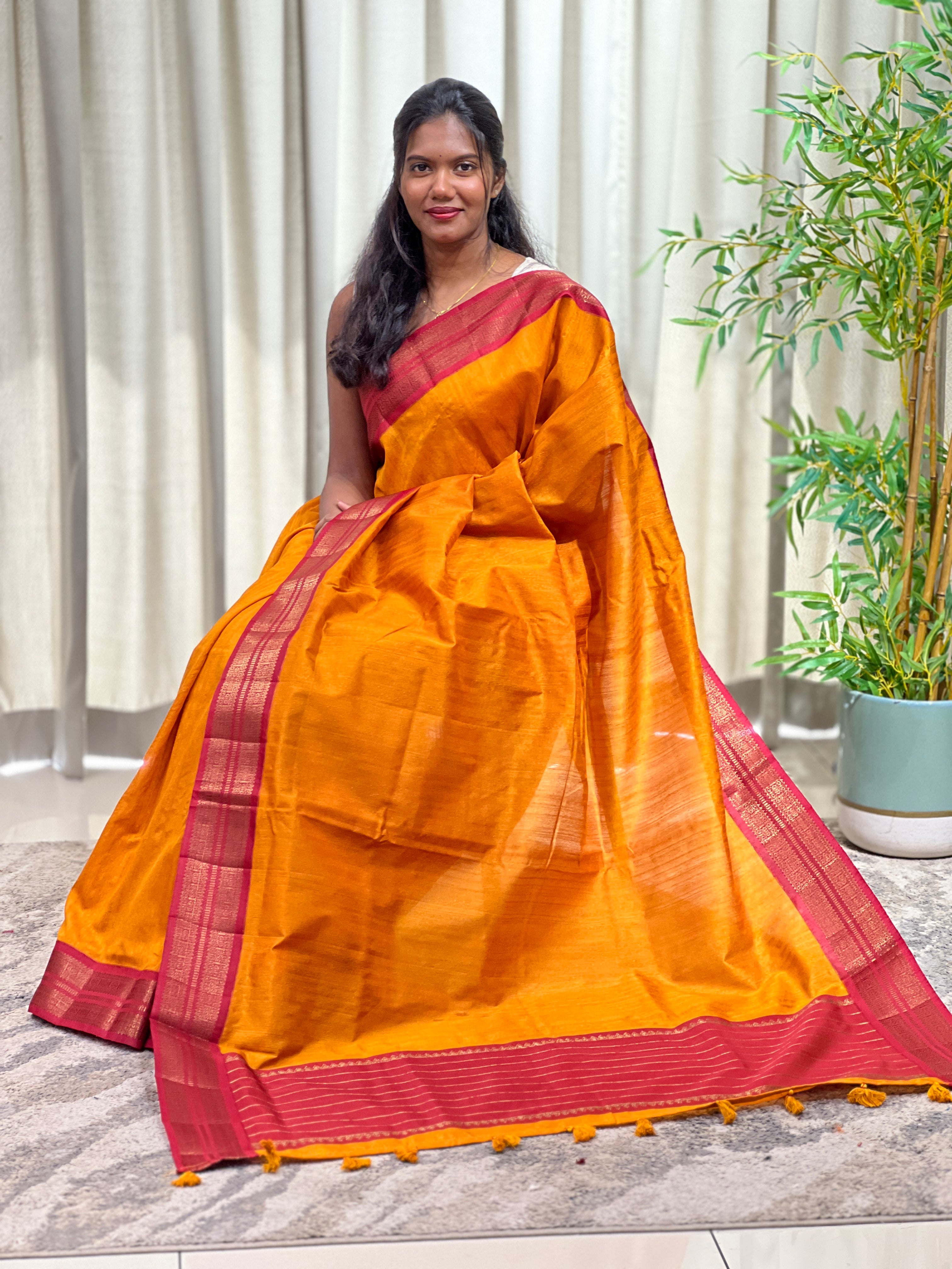 Solid Patterned Zari Border Cotton Saree | YNG1646