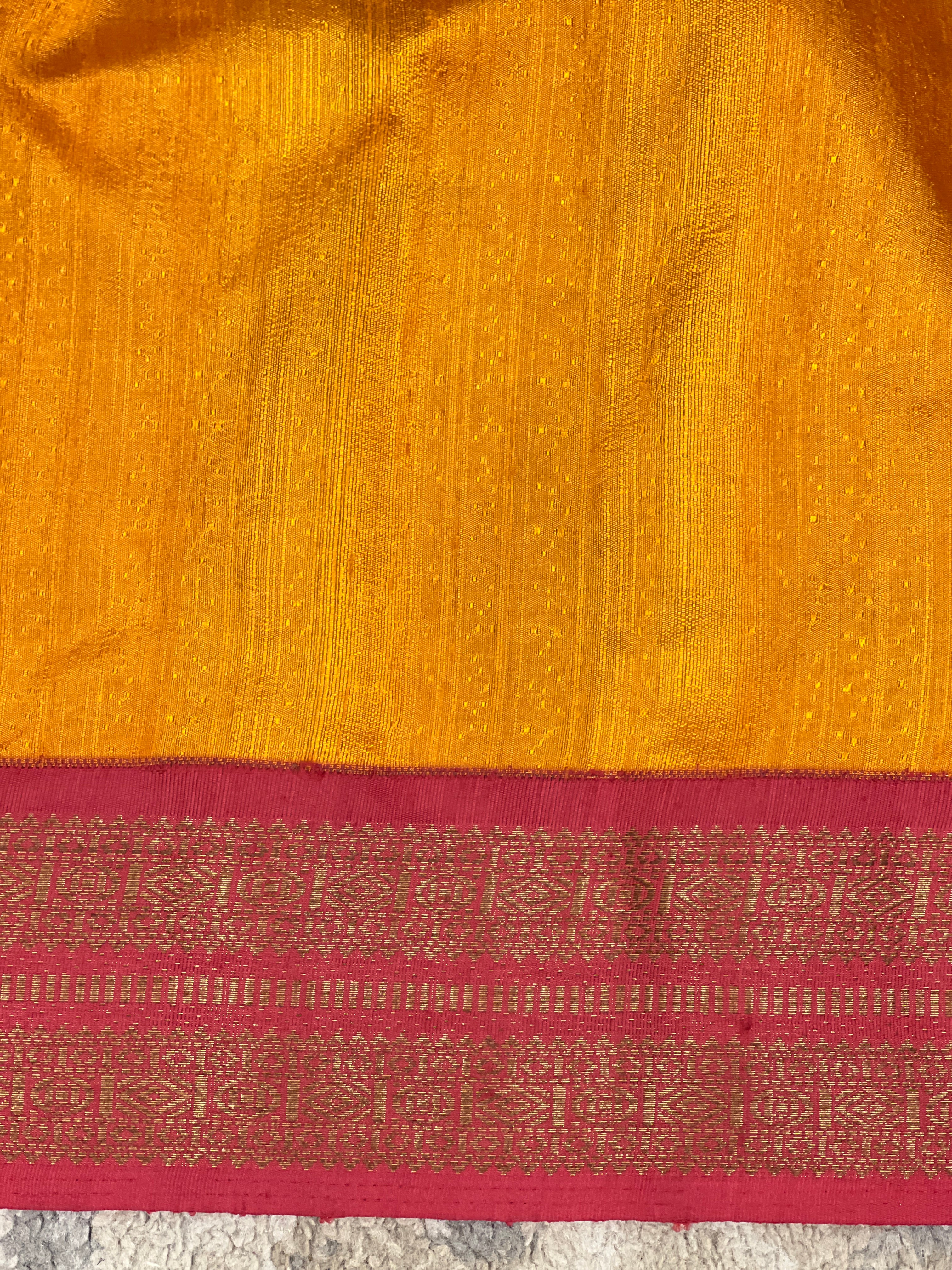 Solid Patterned Zari Border Cotton Saree | YNG1646