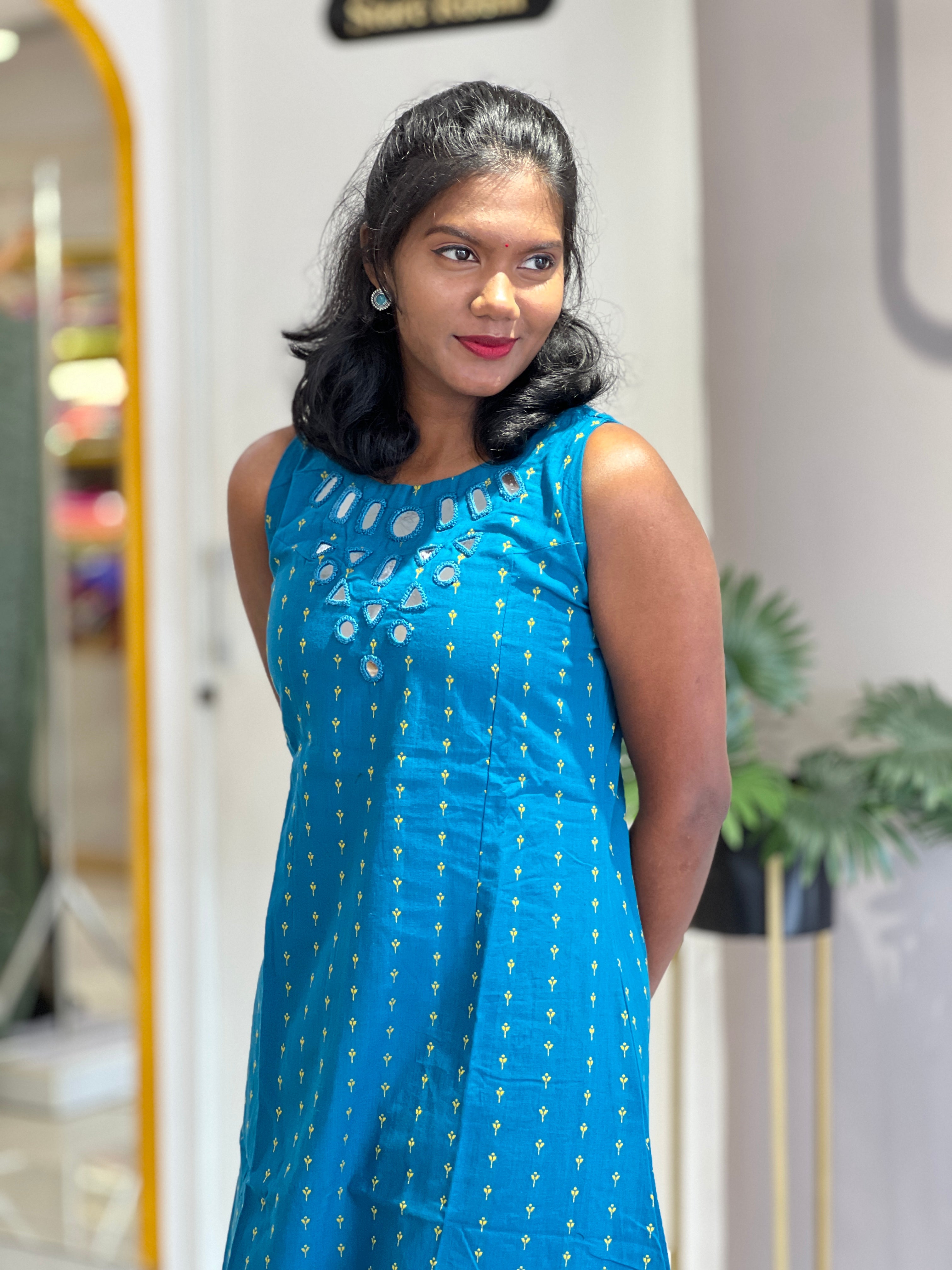 Hand Embroidery Mirror Detailed Cotton Kurta Top & Bottom | SJL109
