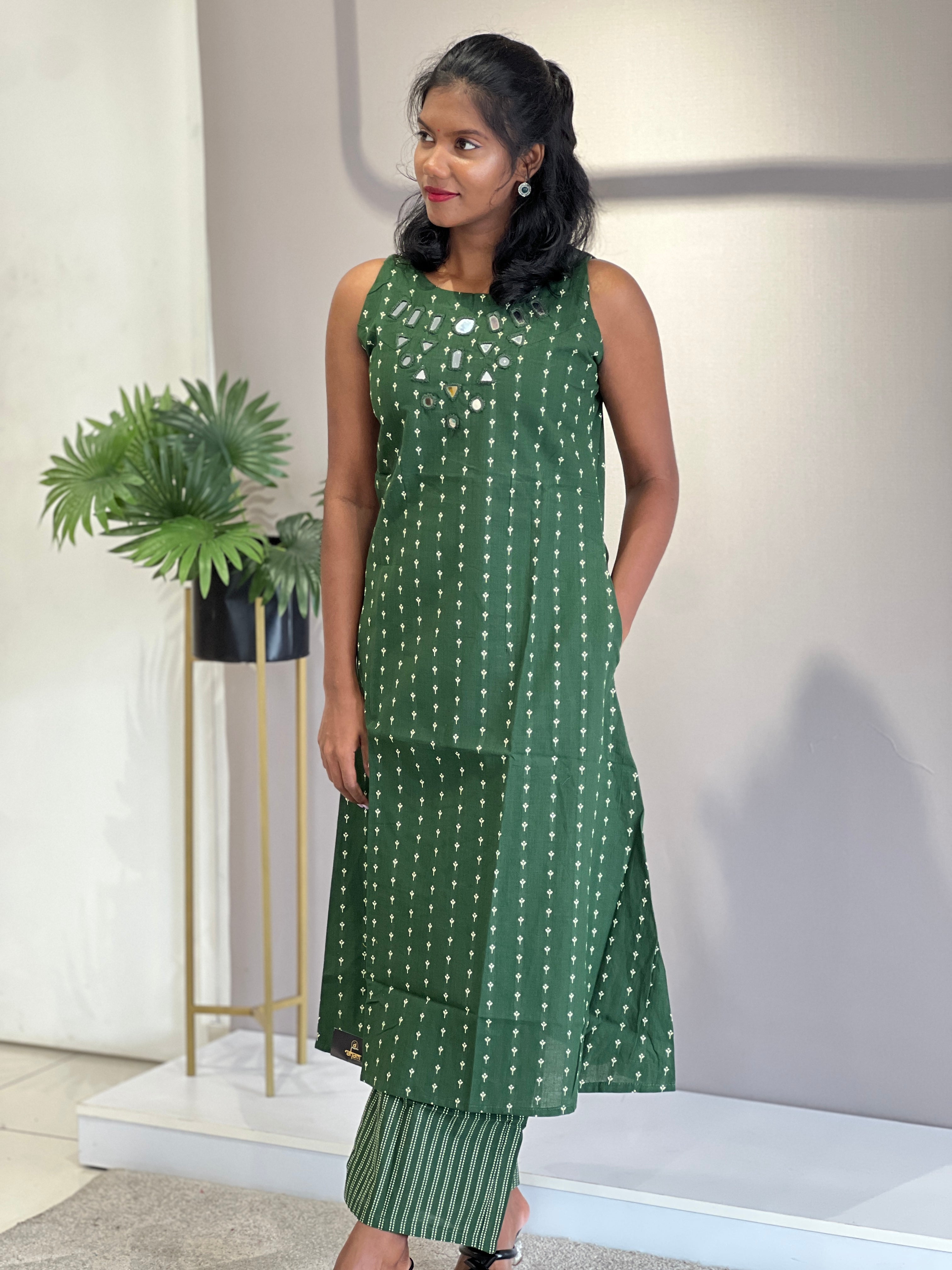 Hand Embroidery Mirror Detailed Cotton Kurta Top & Bottom | SJL111
