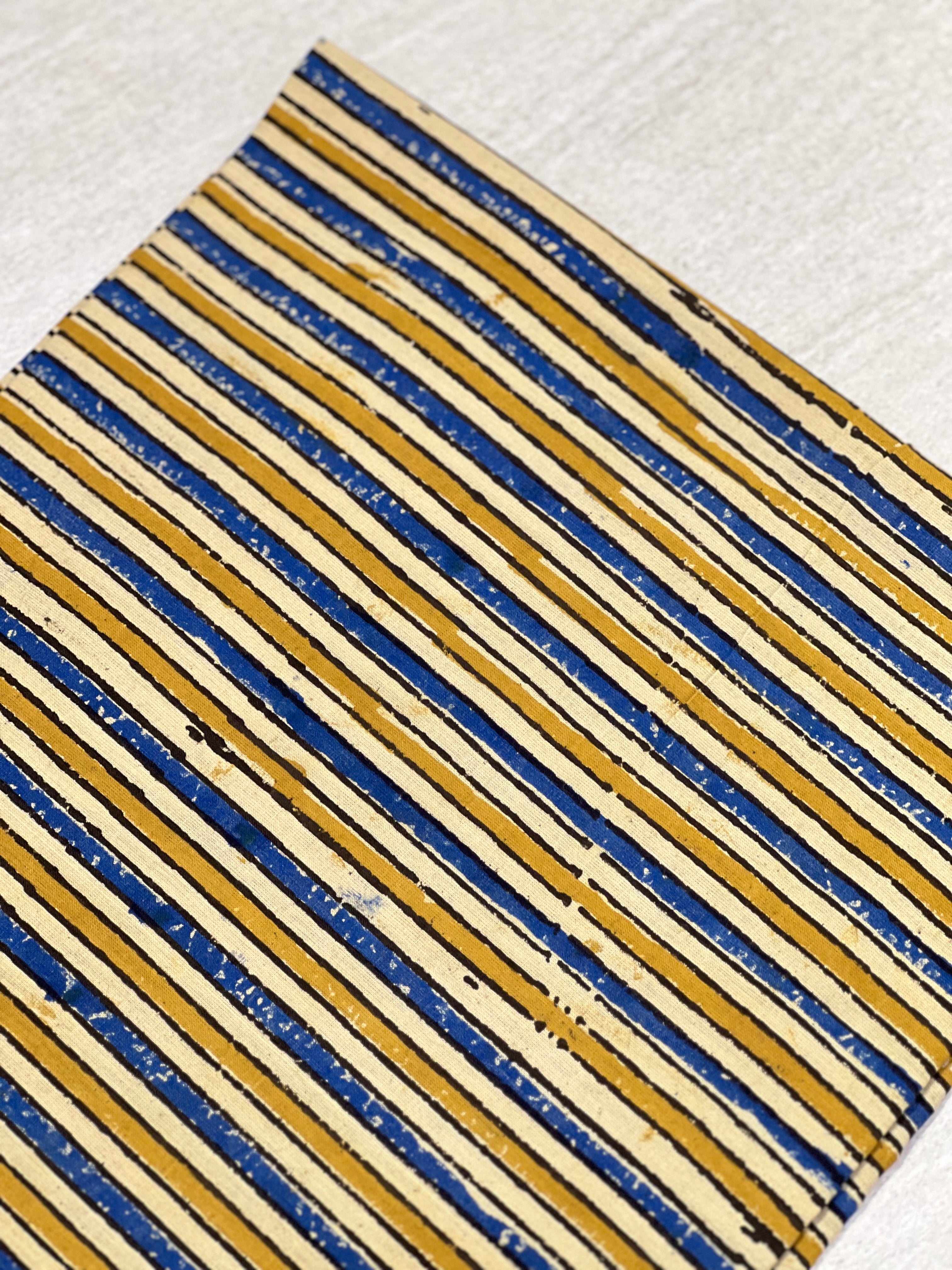 Print Detailed Cotton Blouse Material | RMBT156