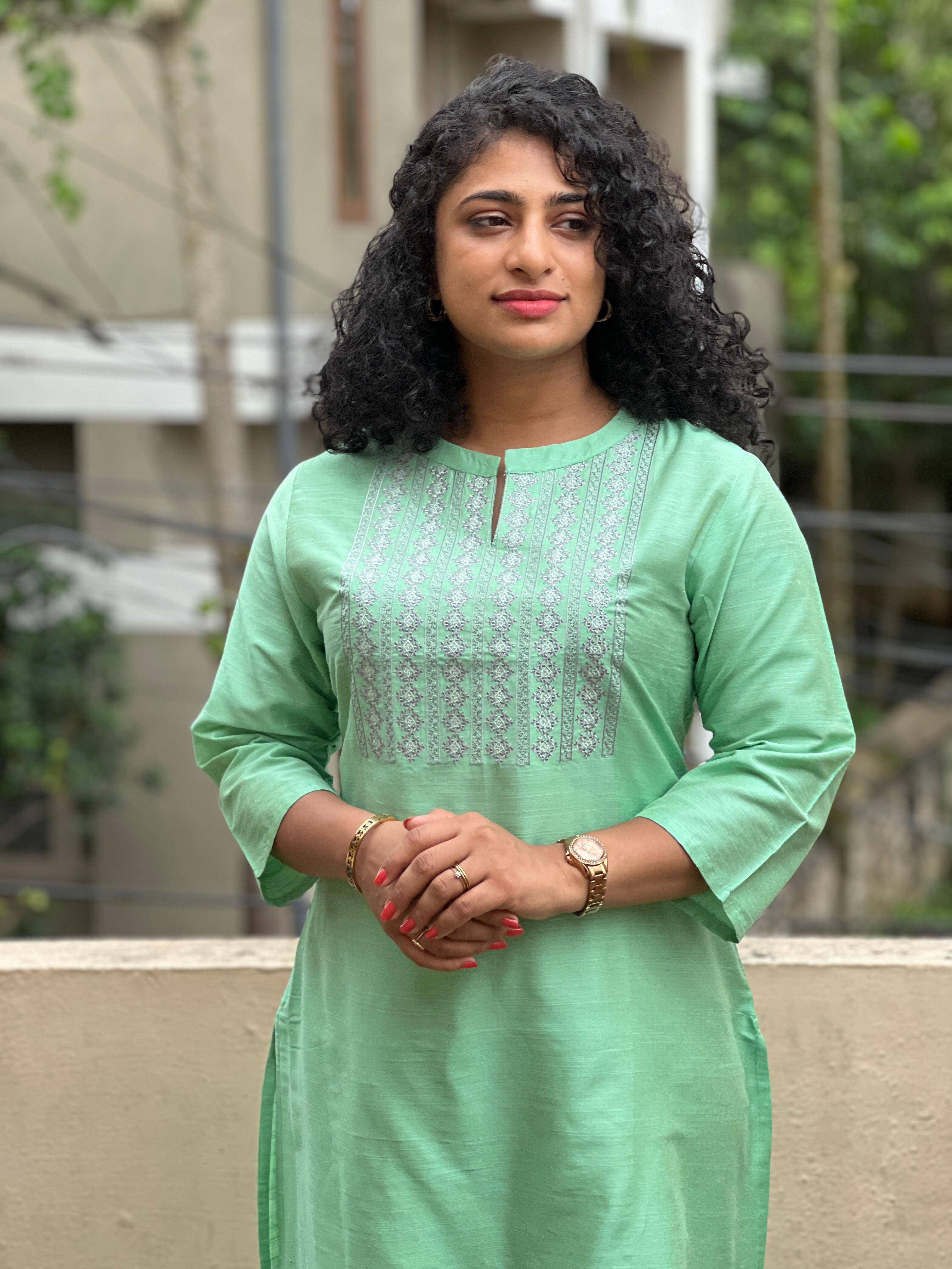 Yoke Embroidery Slub Chanderi Kurta | RGA234