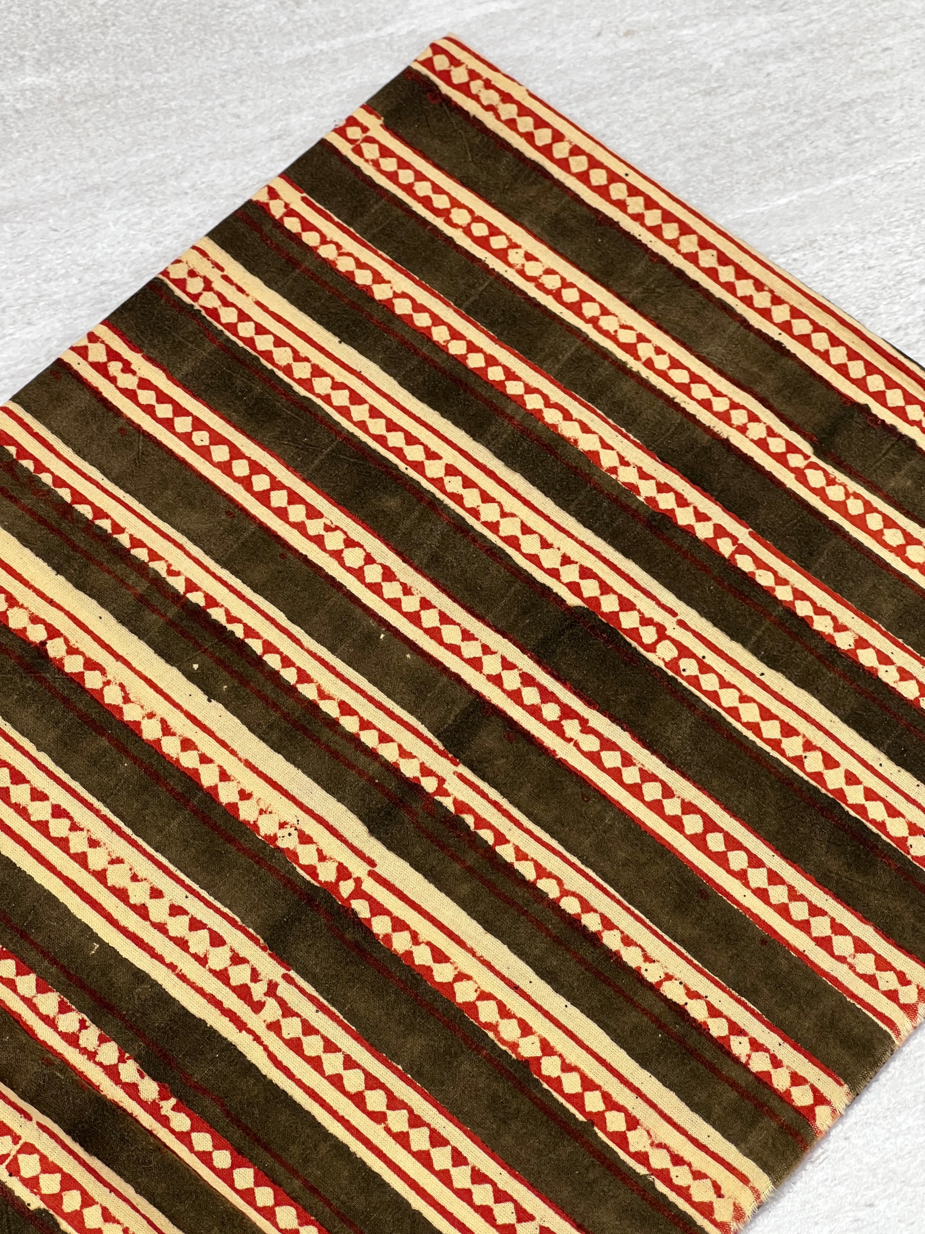 Print Detailed Cotton Blouse Material | RMBT209