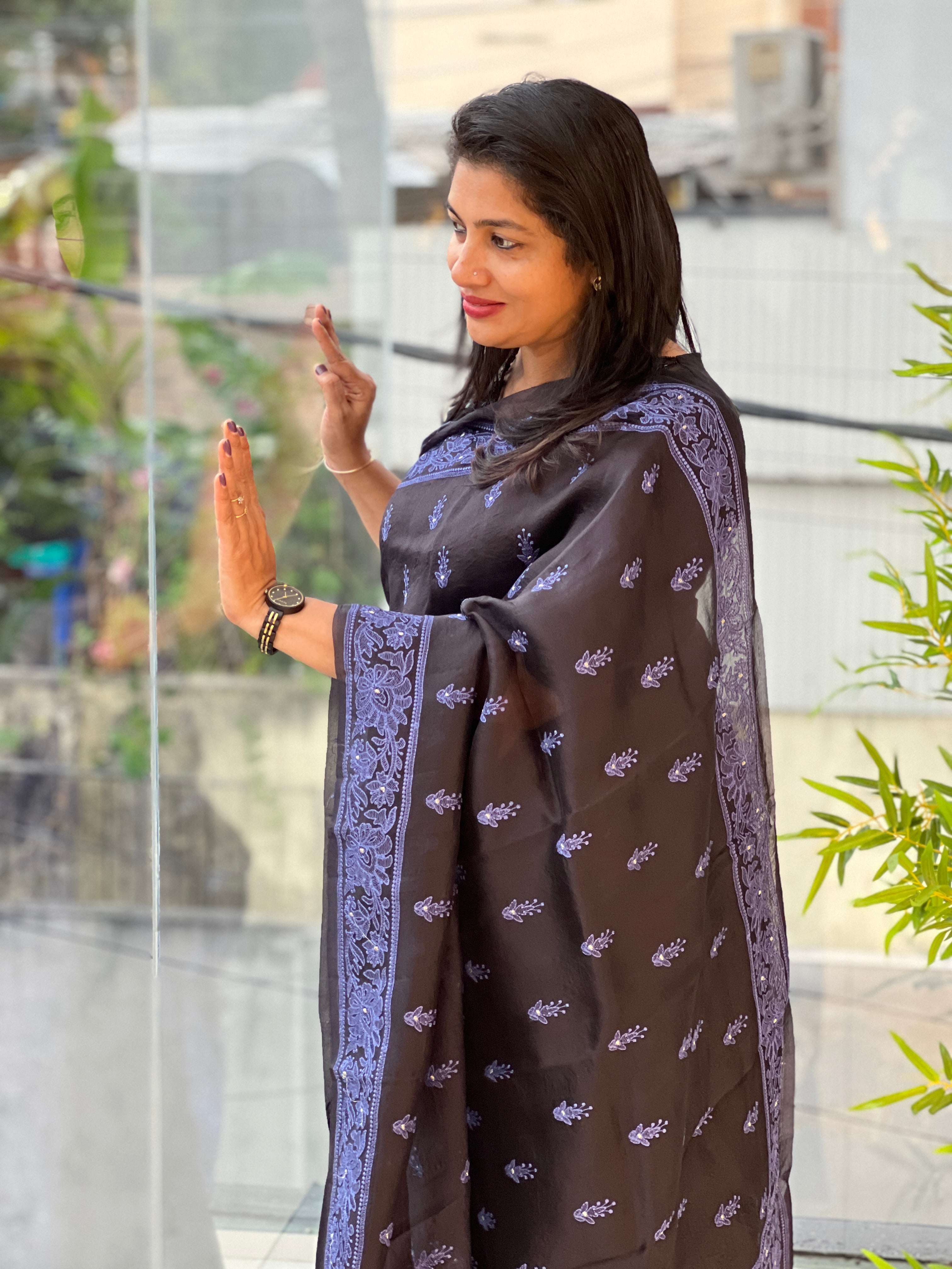 Lucknowi Embroidered Buta Pattern Pure Organza Saree| MM524