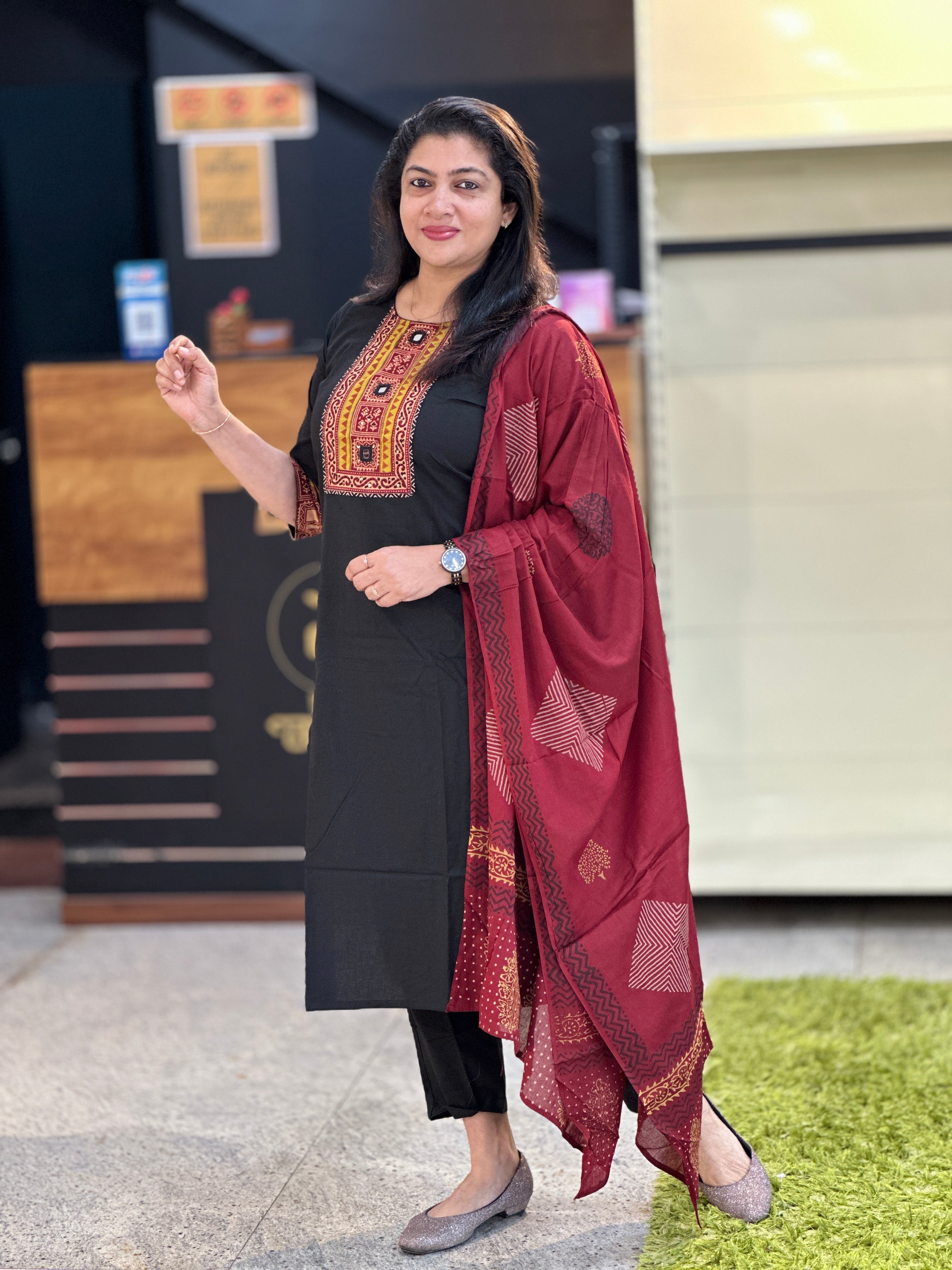 Hand Block Print Detailed Cotton Kurta Set | SRF183