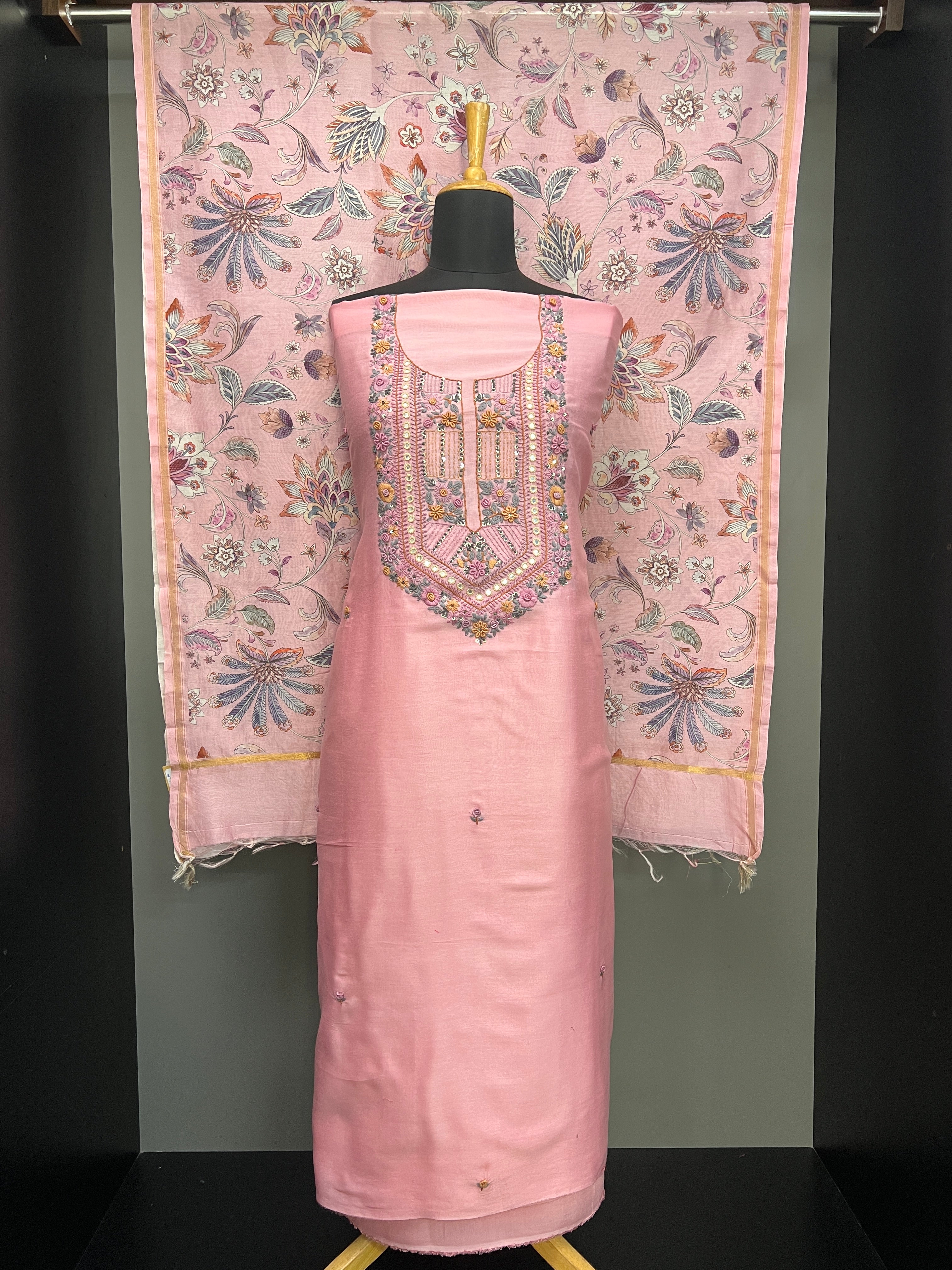 Hand Embroidery Detailed Chanderi Salwar Set | MM308