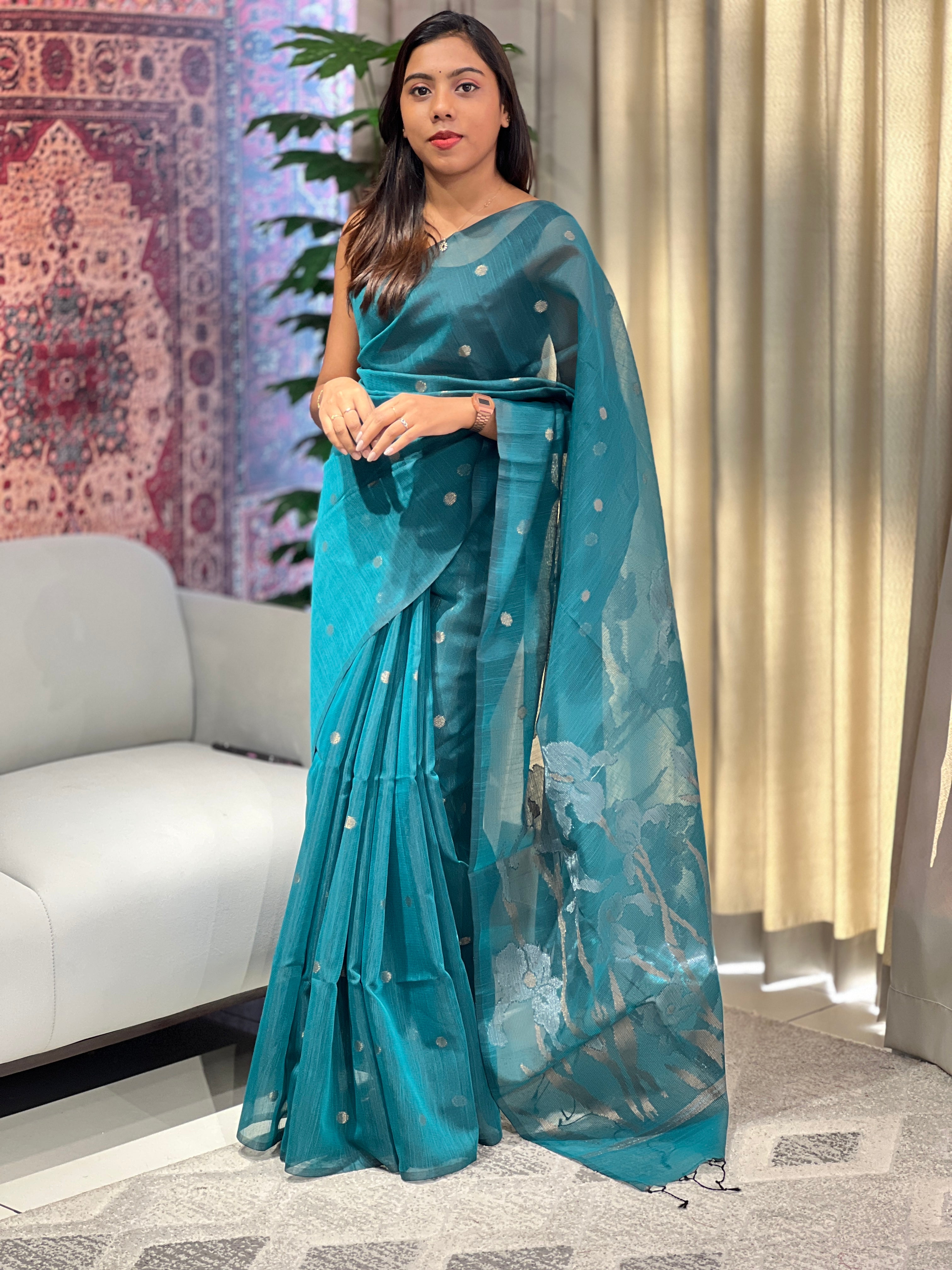 Zari Woven Semi Silk Saree | YNG1005