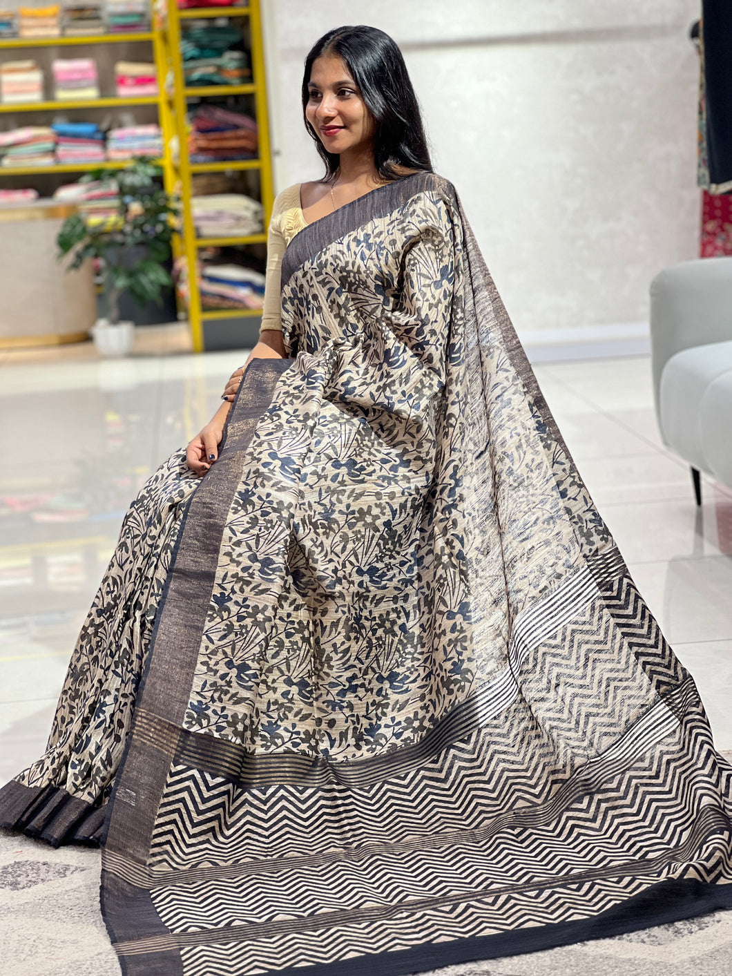 Screen Printed Geecha Tussar Saree | SIK126