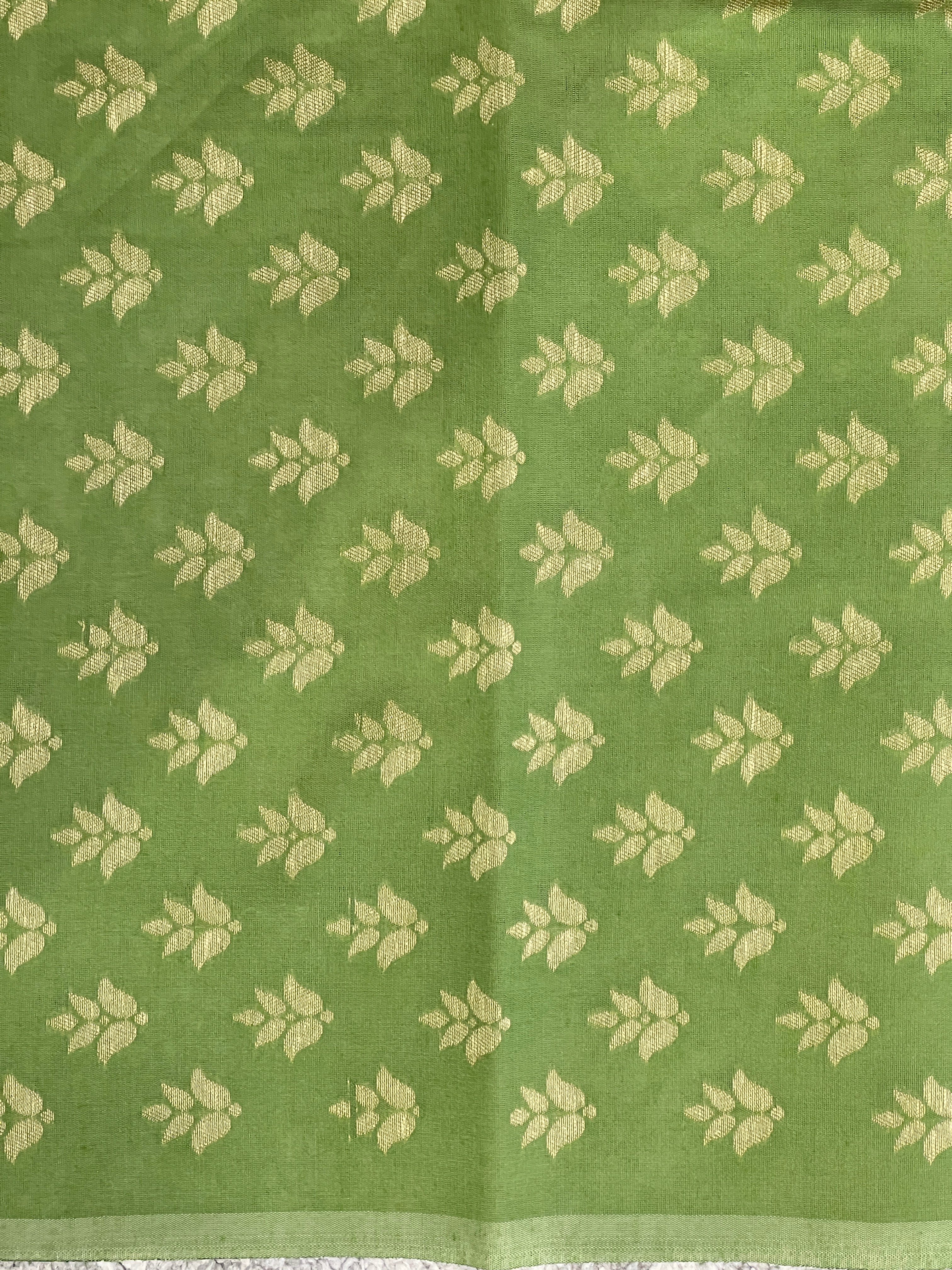 Floral Thread Woven Chanderi Saree | YNG899