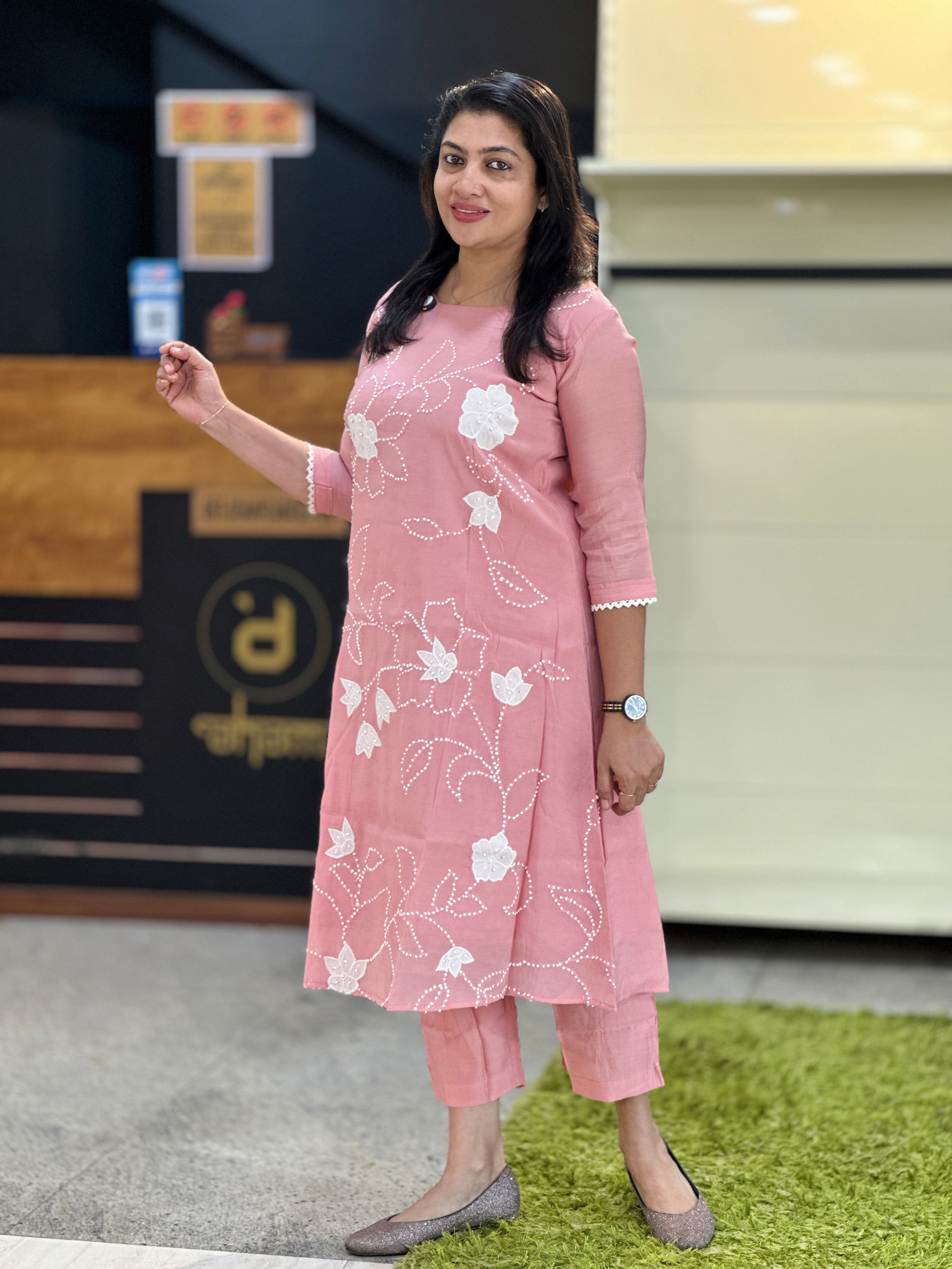 Applique With Hand Embroidered Mul Chanderi Kurta Set | SRF168