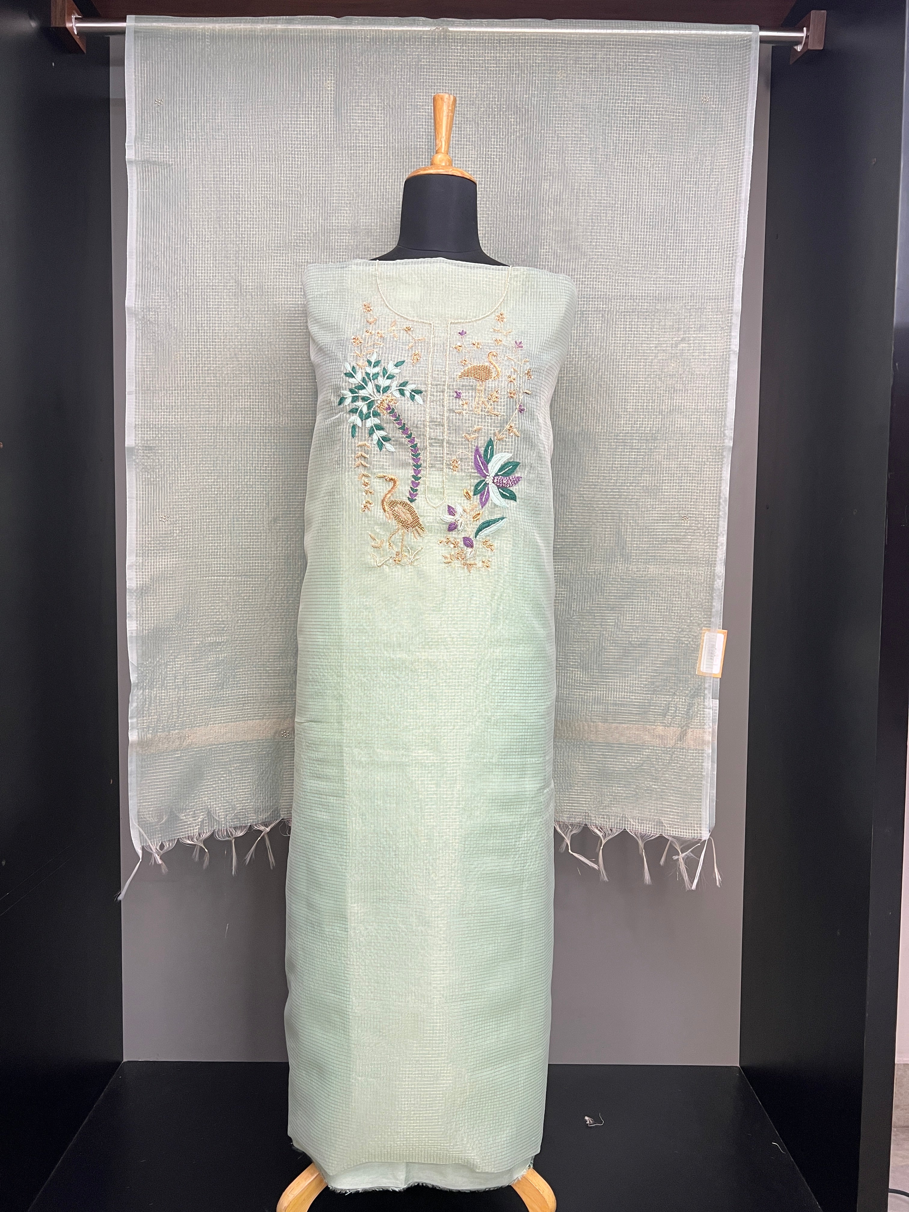 Floral And Bird Embroidery Detailed Organza Salwar Set | SGS118