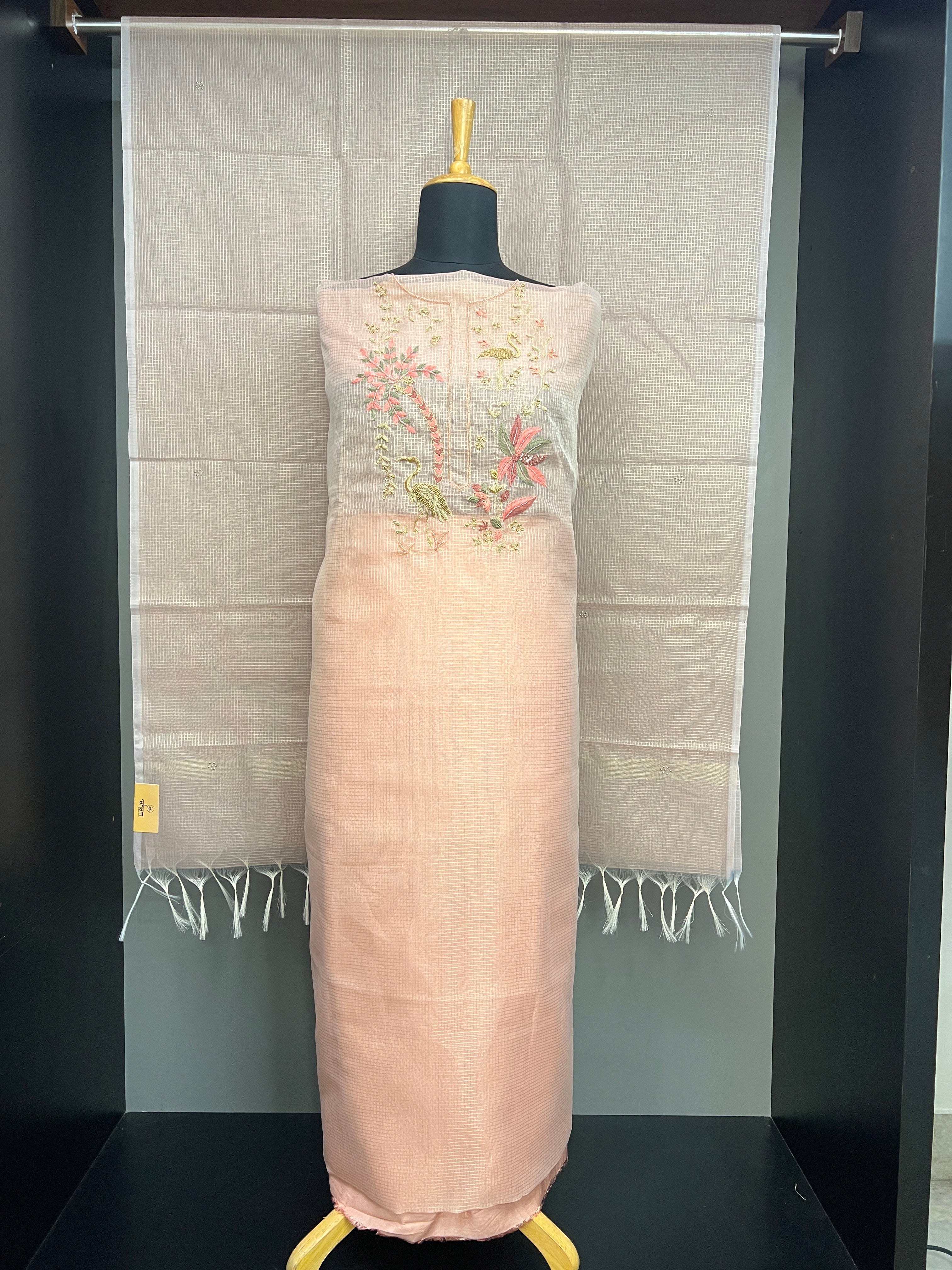 Floral And Bird Embroidery Detailed Organza Salwar Set | SGS115