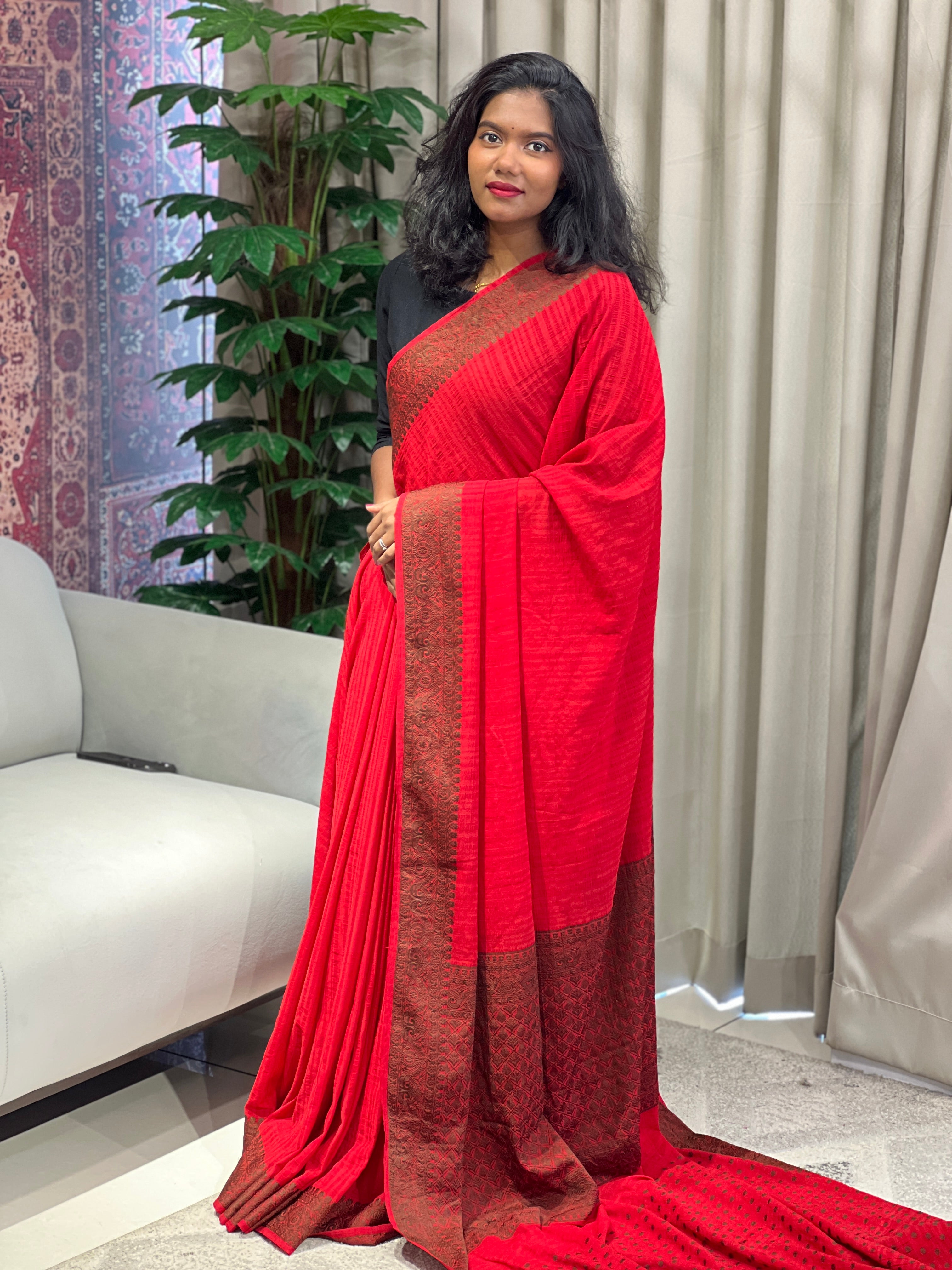 Thread Woven Tussar Georgette Banarasi(Weaving) Saree | YNG985