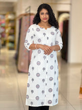 Printed Patterned Cotton Kurta | AJT118