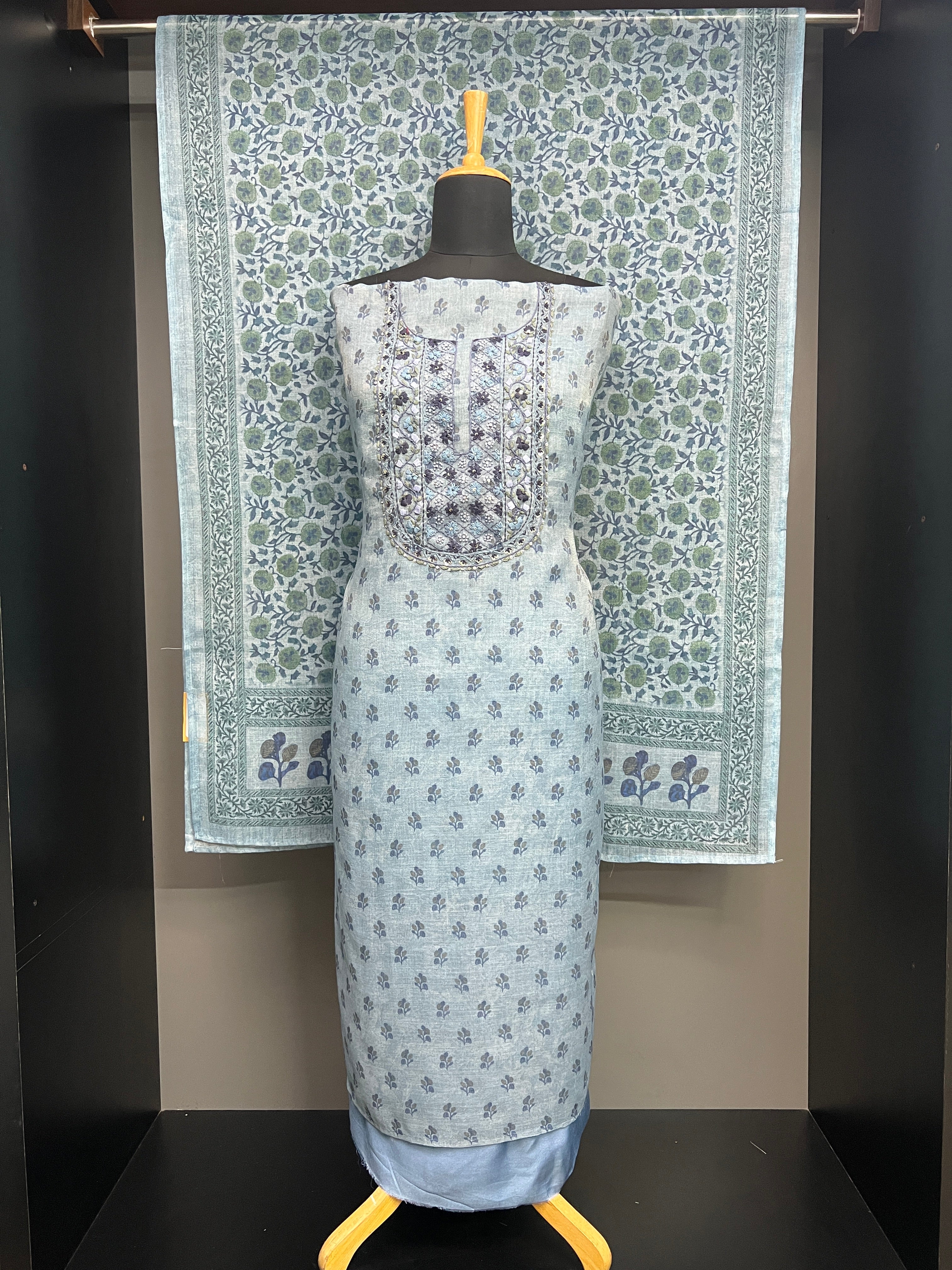 Floral Digital Printed Tissue Linen Finish Salwar Set | SGS164