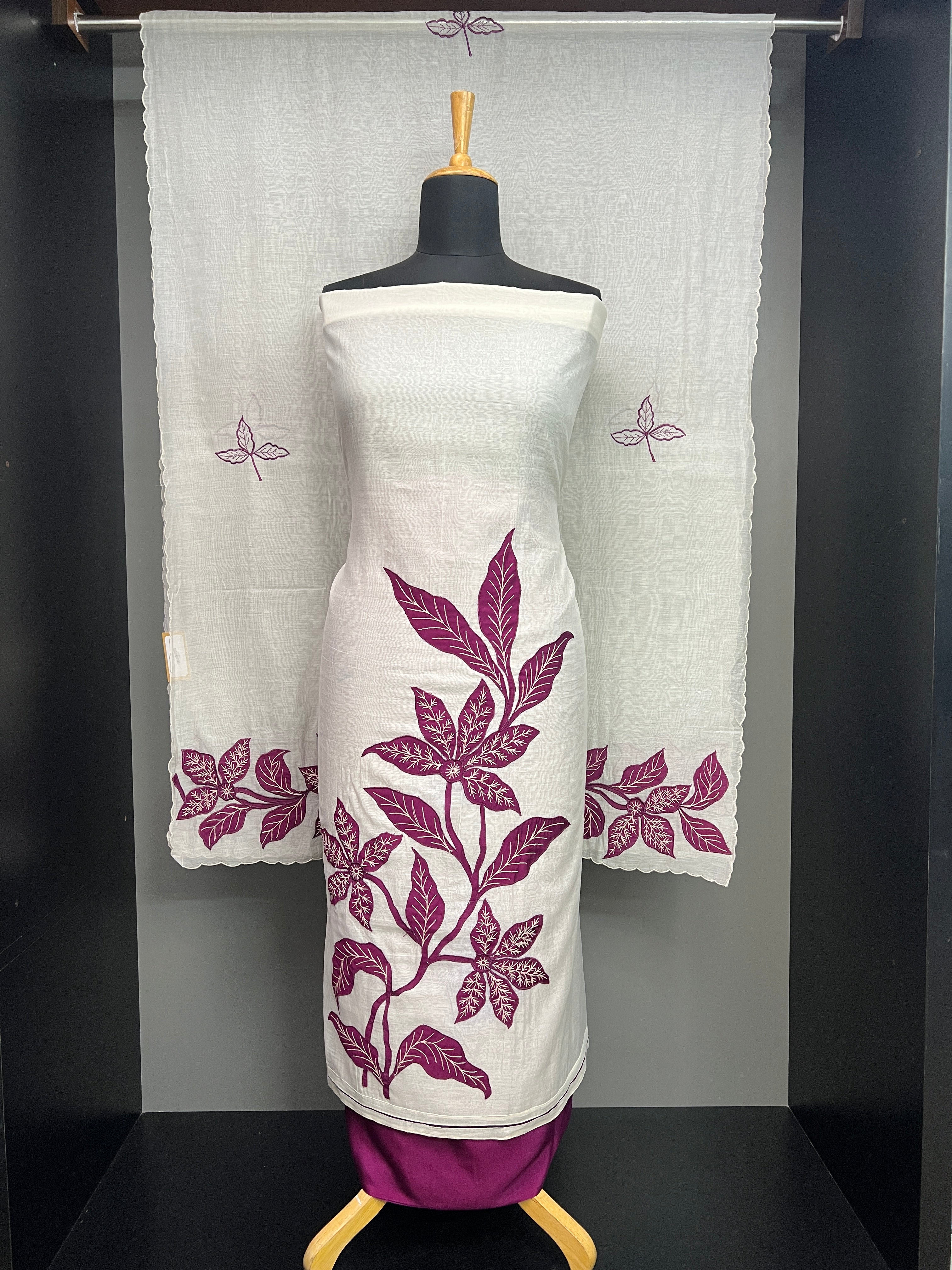 Floral Applique Detailed Chanderi Silk Salwar Set | SGS119