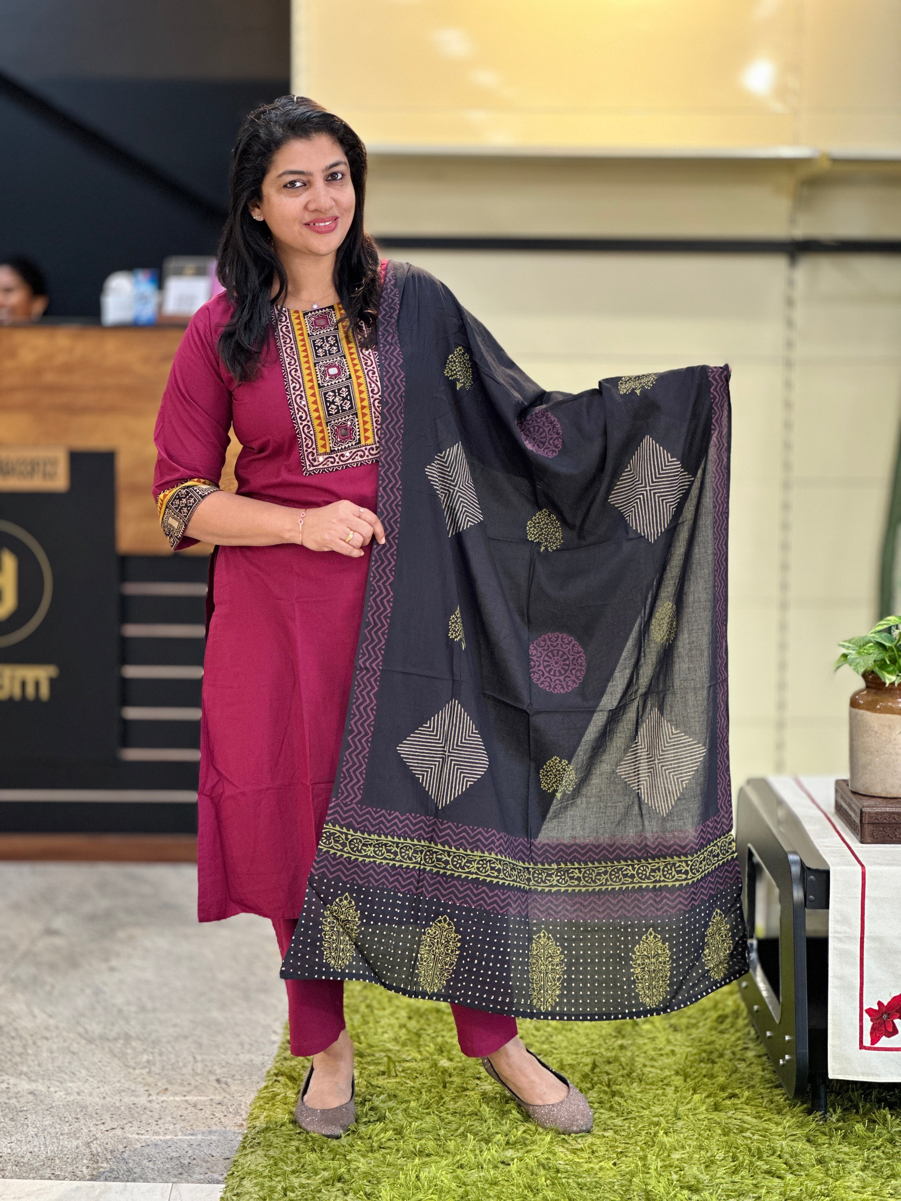 Hand Block Print Detailed Cotton Kurta Set | SRF181