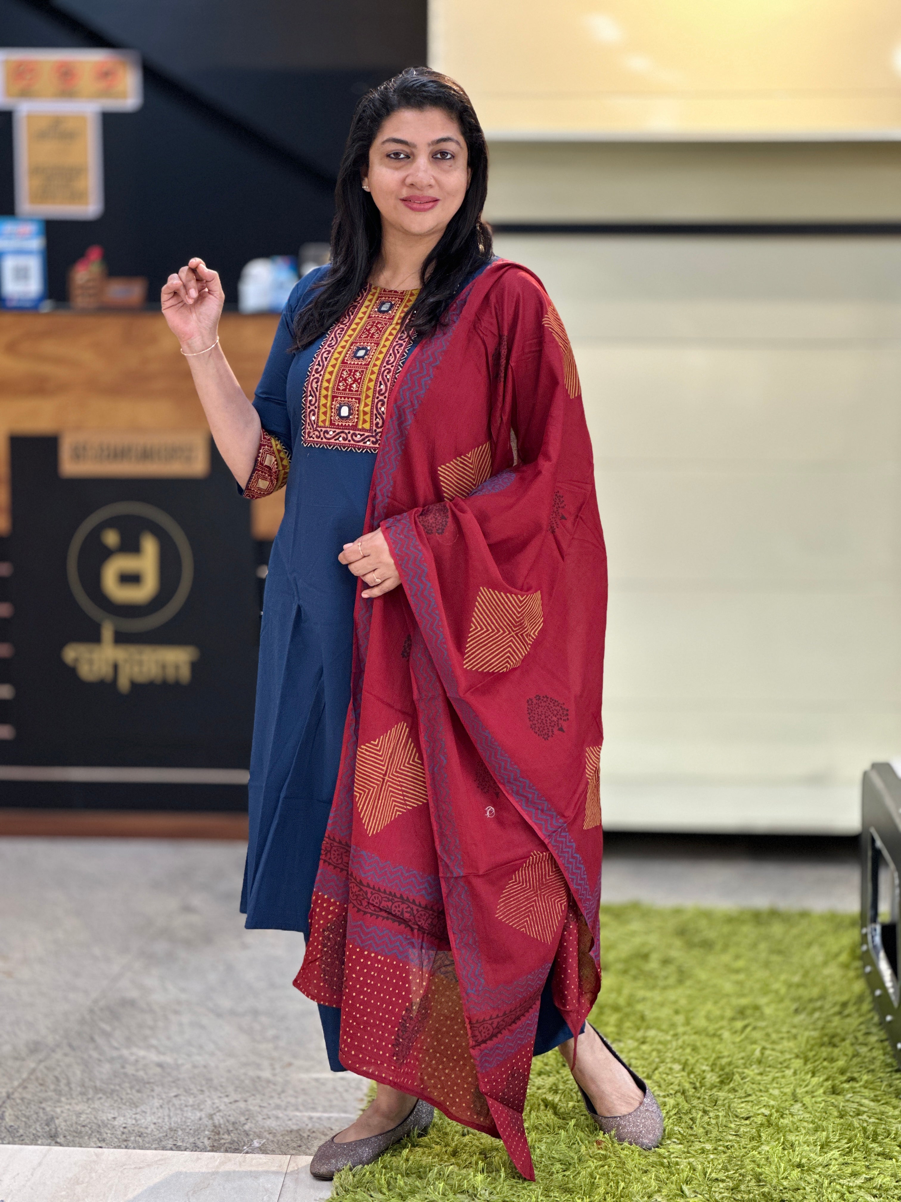 Hand Block Print Detailed Cotton Kurta Set | SRF182