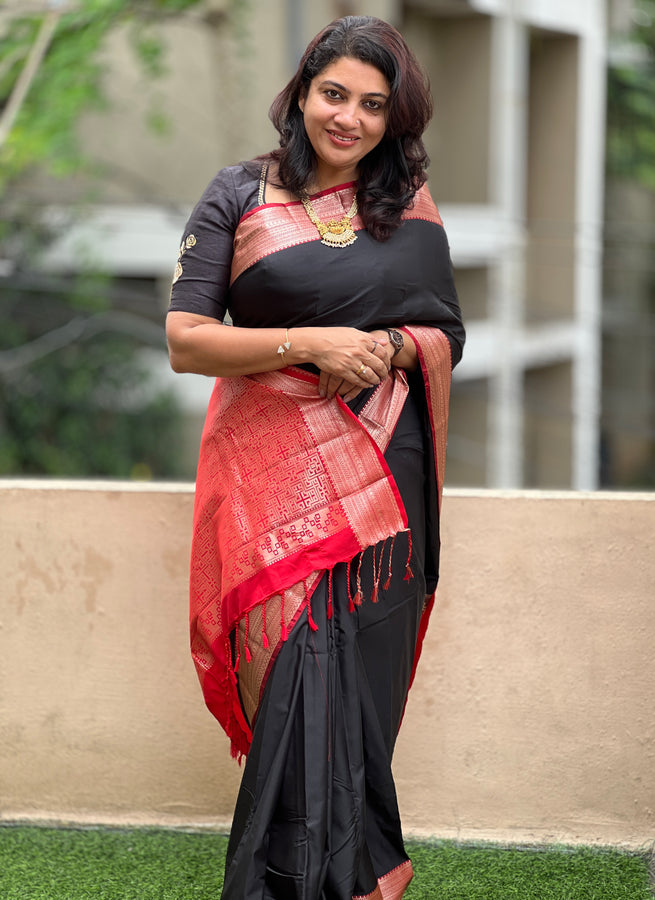 Geometrical Weaving Border Semi Silk Saree | SKT110