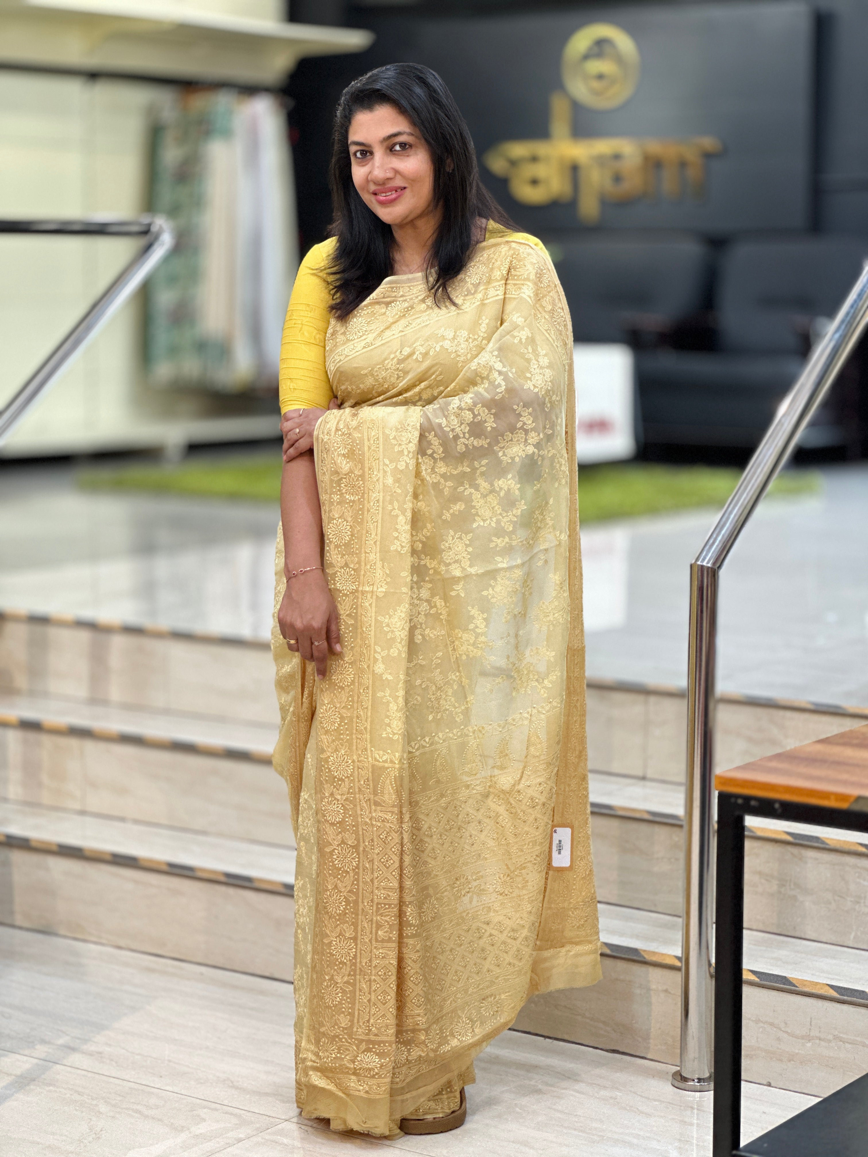 Lucknowi Floral Embroidery Detailed Viscose Organza Saree | MM415