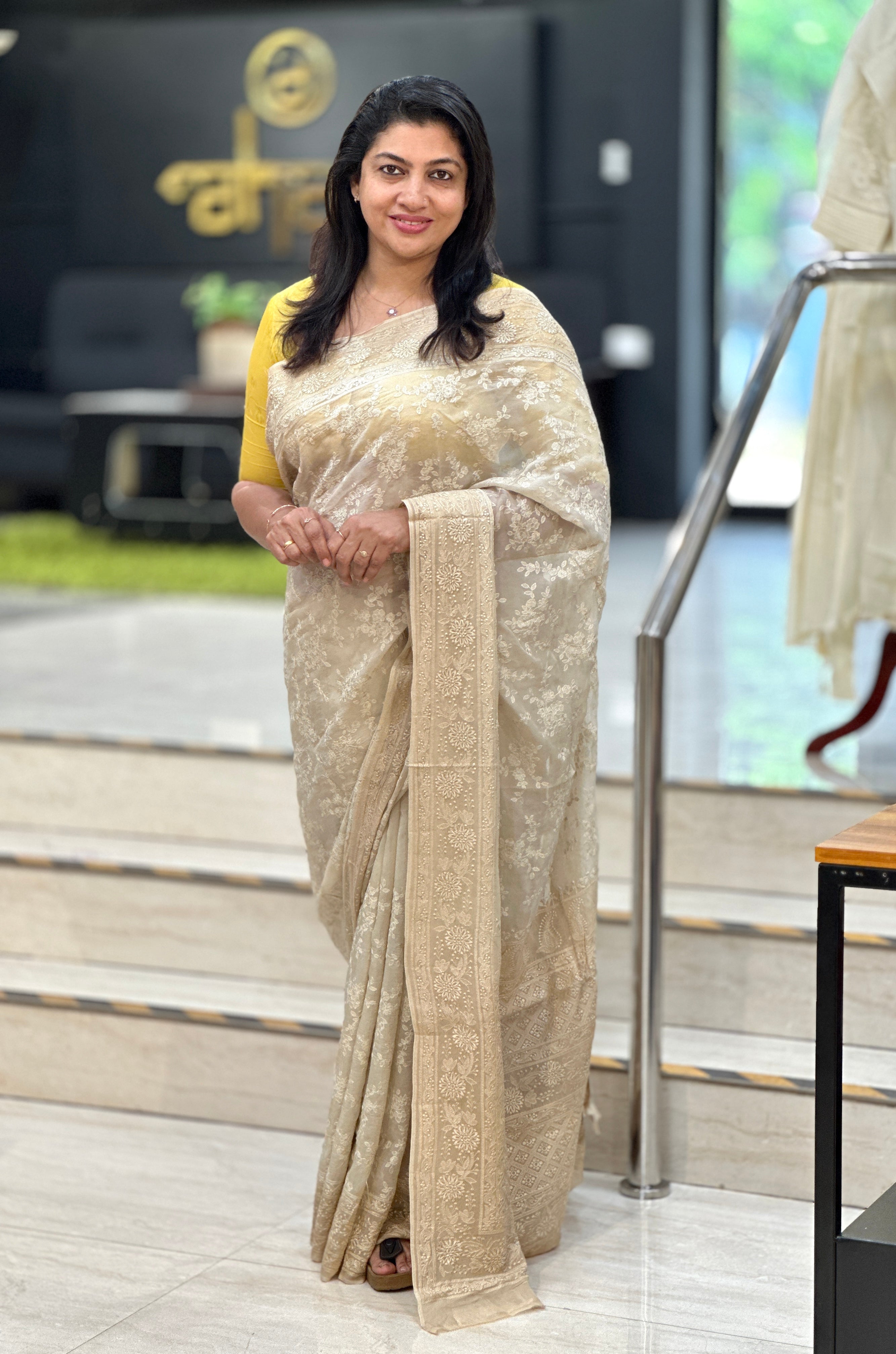 Lucknowi Floral Embroidery Detailed Viscose Organza Saree | MM413