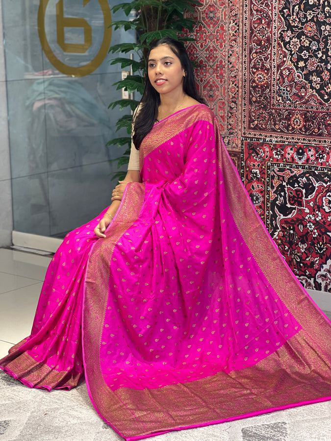 Antique Golden Zari &Thread Woven Banarasi Silk Saree | KSS107
