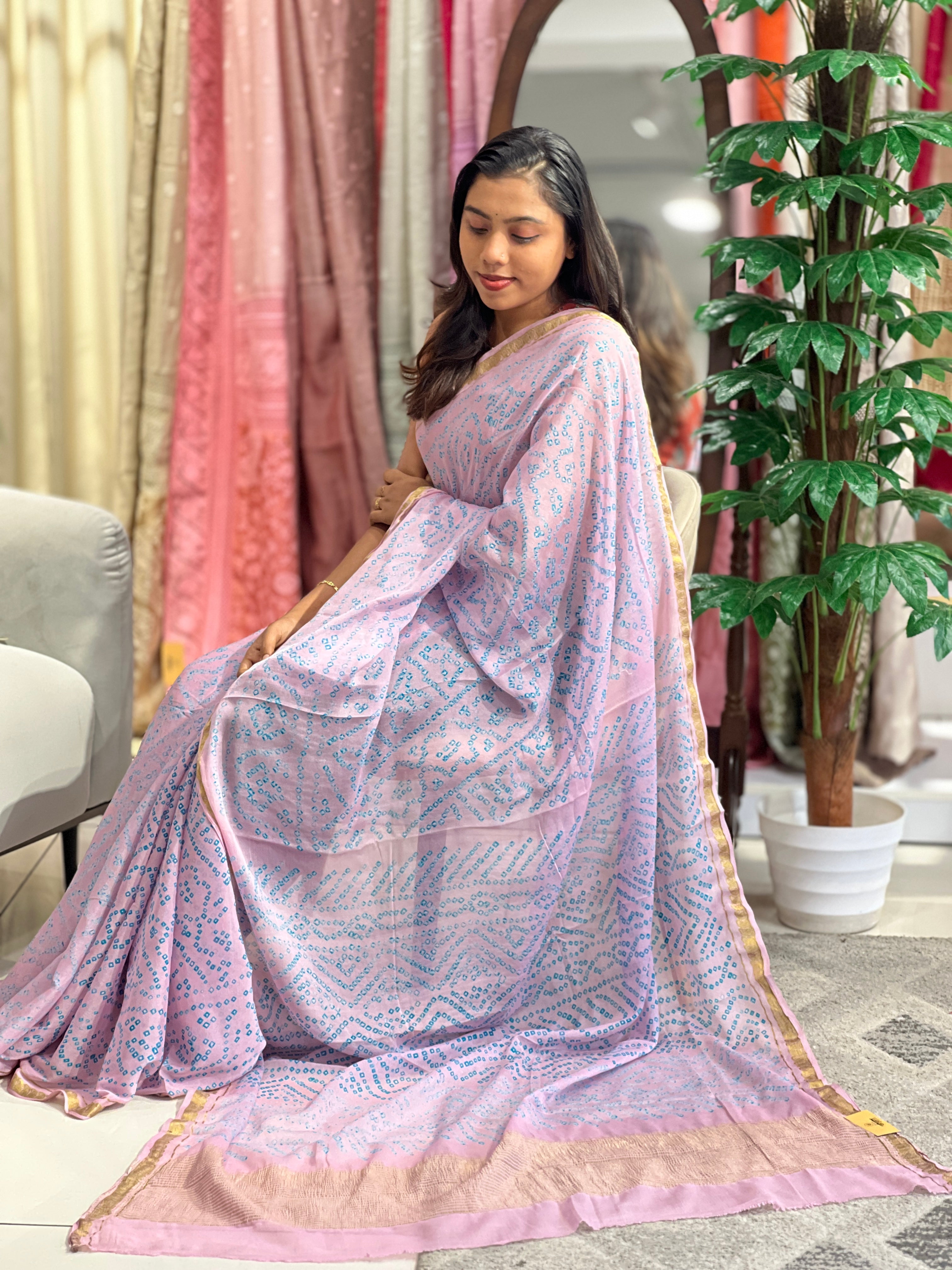 Traditional Hand-done Bandhni Printed Pure Georgette Saree | MSB133