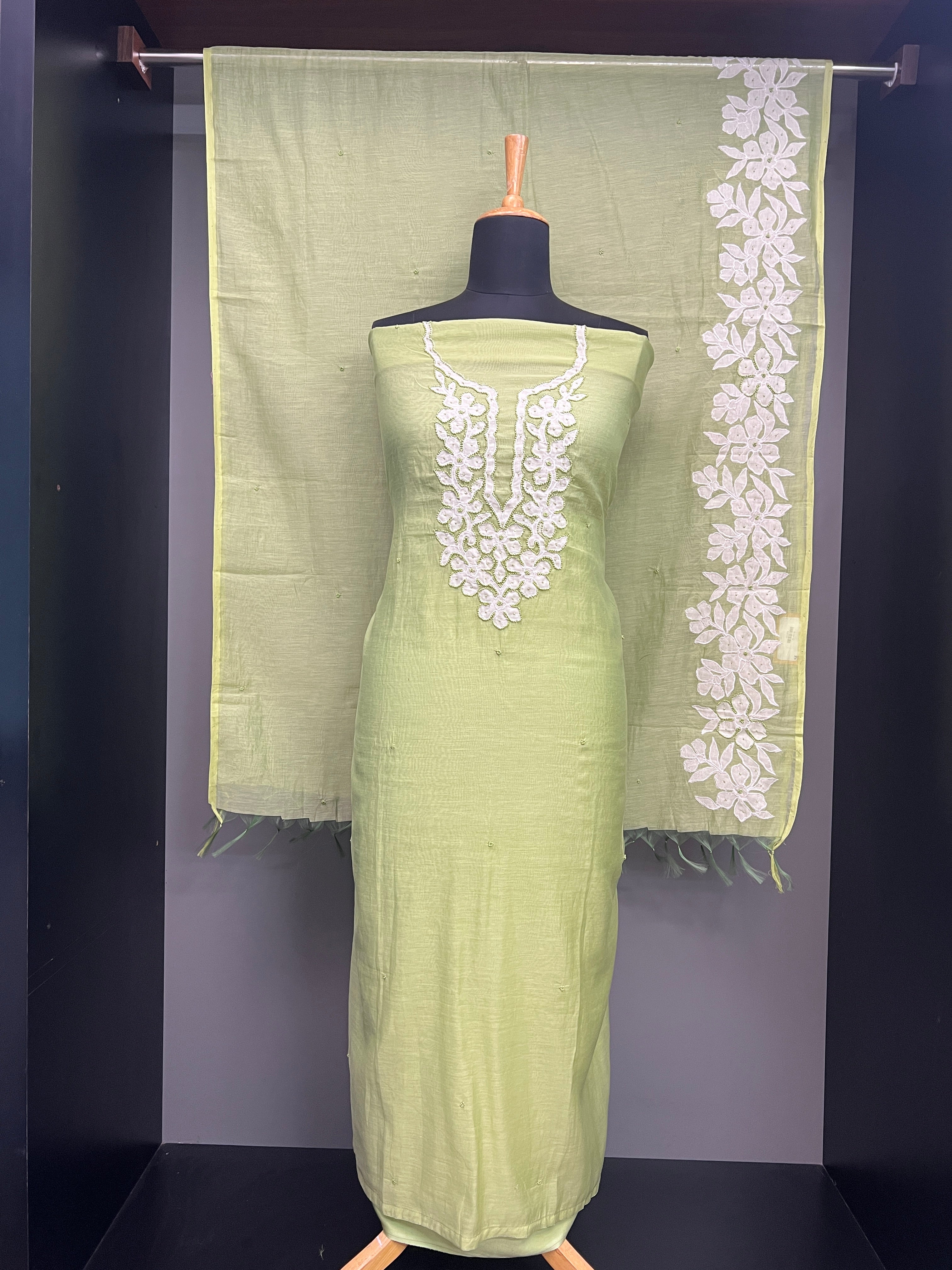 Floral Applique Detailed Chanderi Salwar Set | SGS162