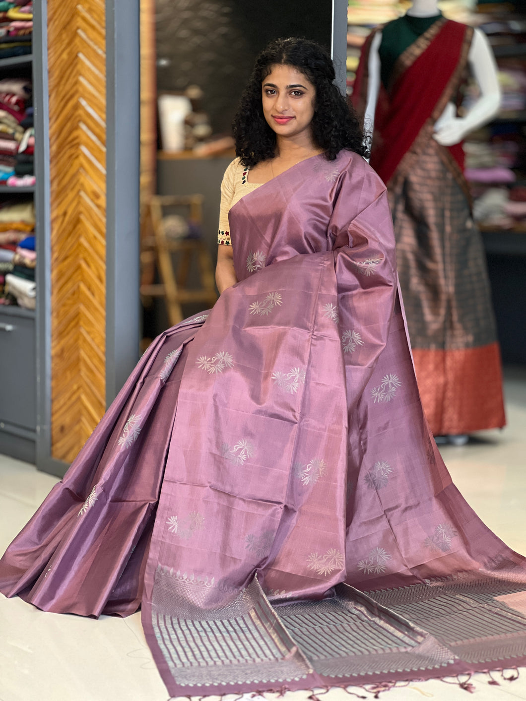 Buta Weaving Soft Silk Saree | TT145