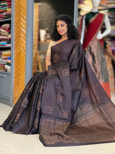 Buta Weaving Pattern Soft Silk Saree | TT158
