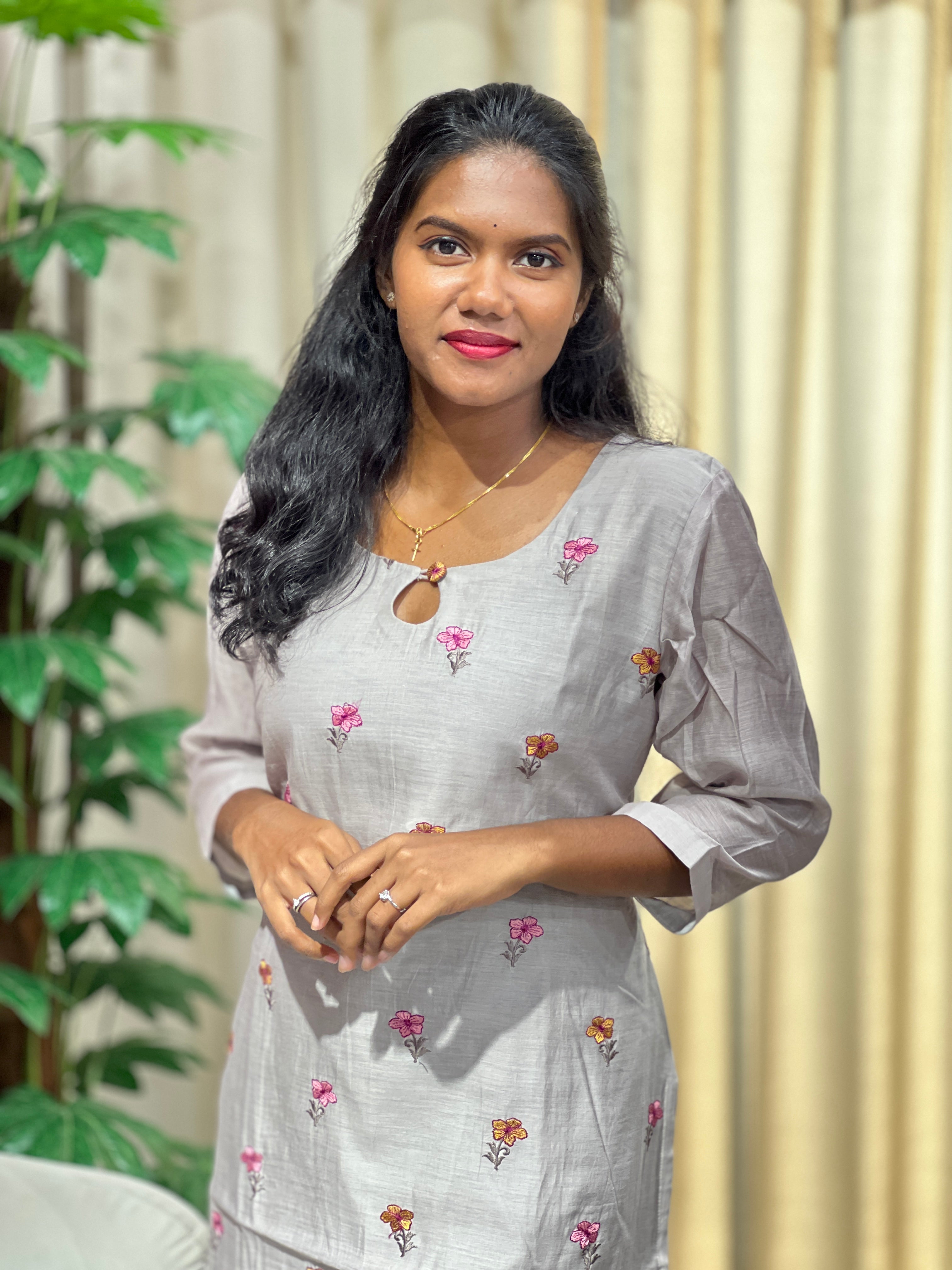 Floral Embroidered Cotton Kurta | DNT1118