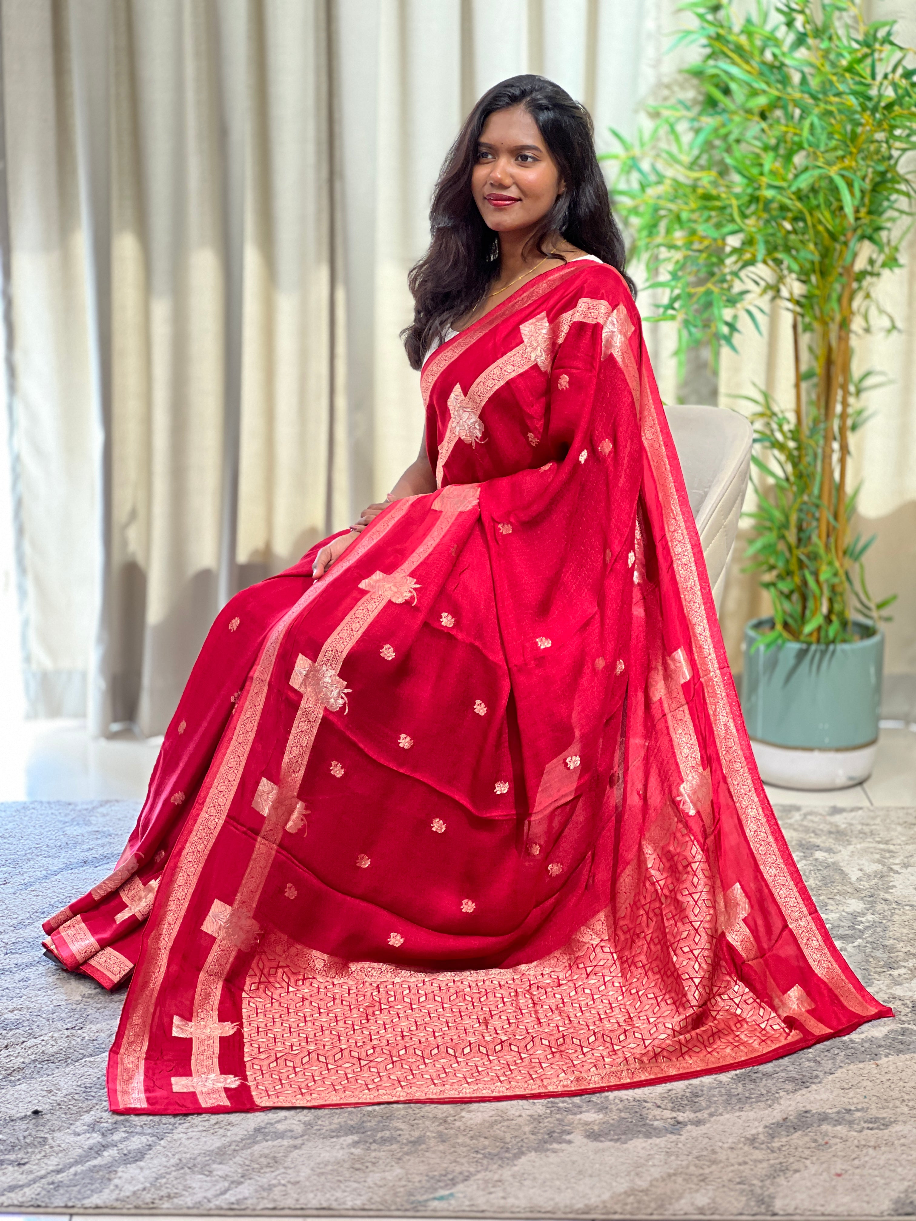 Embossed Woven Semi Crepe Saree | RS176