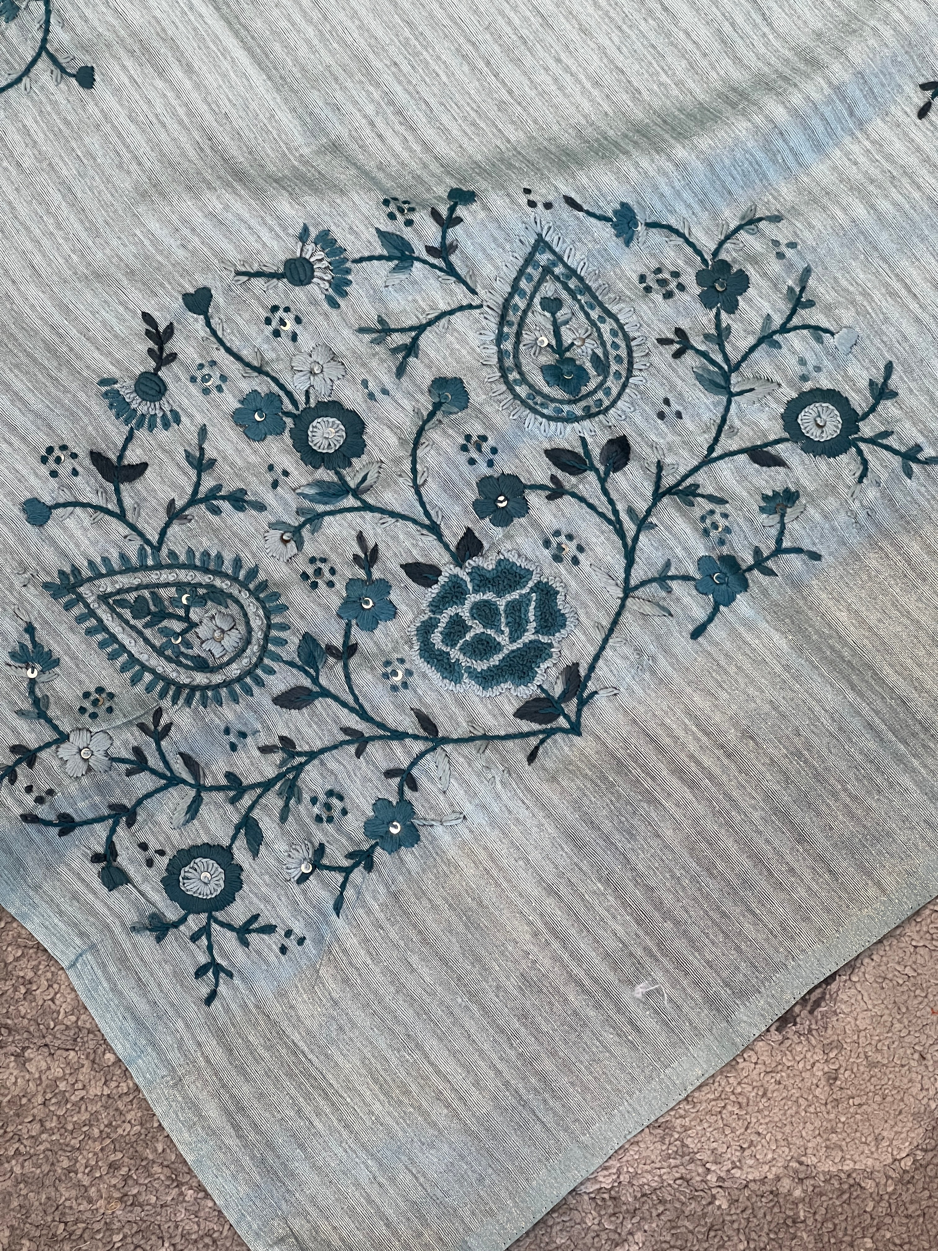 Floral Hand Embroidery Detailed Green Silk Saree | BLD1236