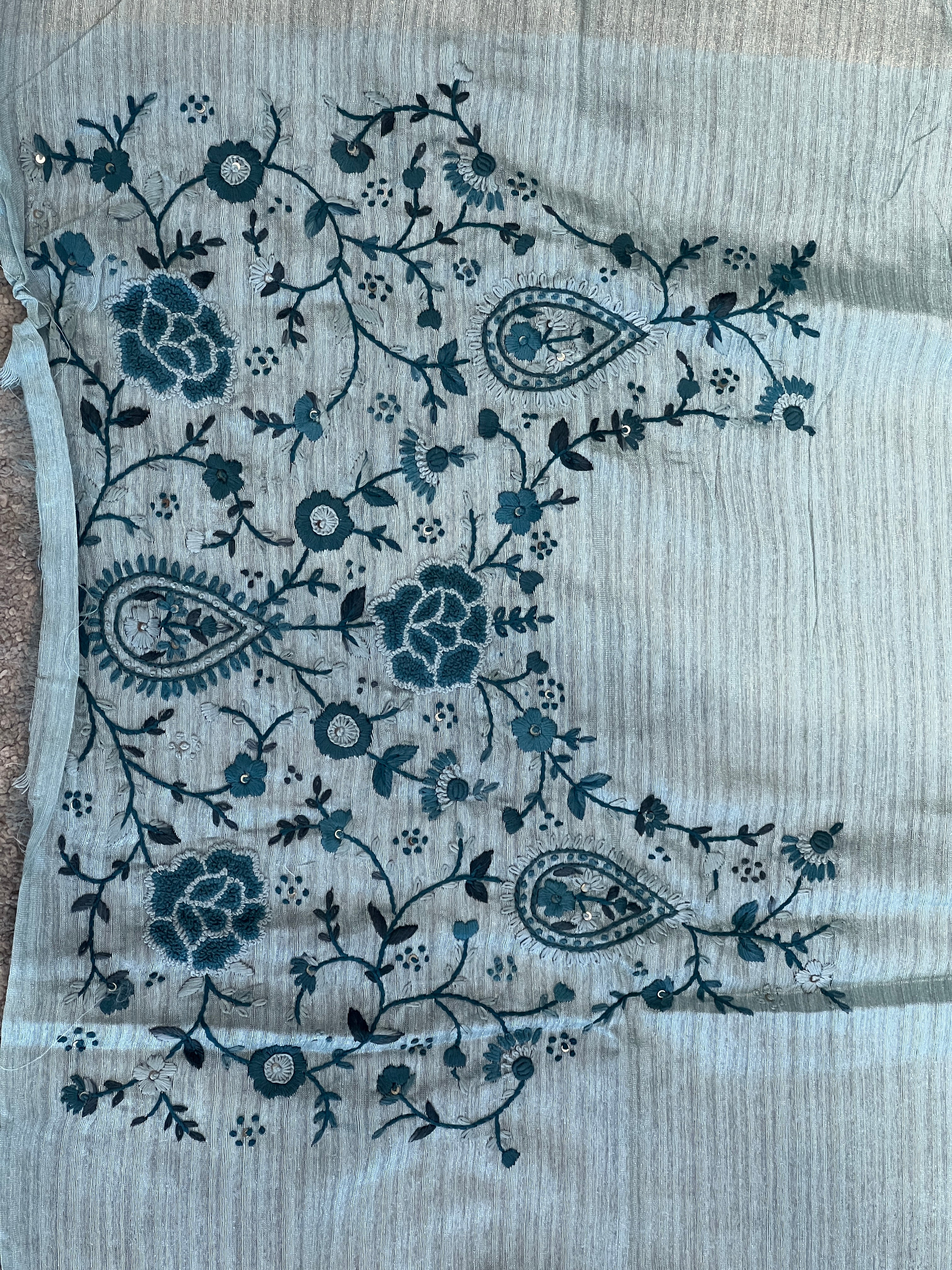 Floral Hand Embroidery Detailed Green Silk Saree | BLD1236