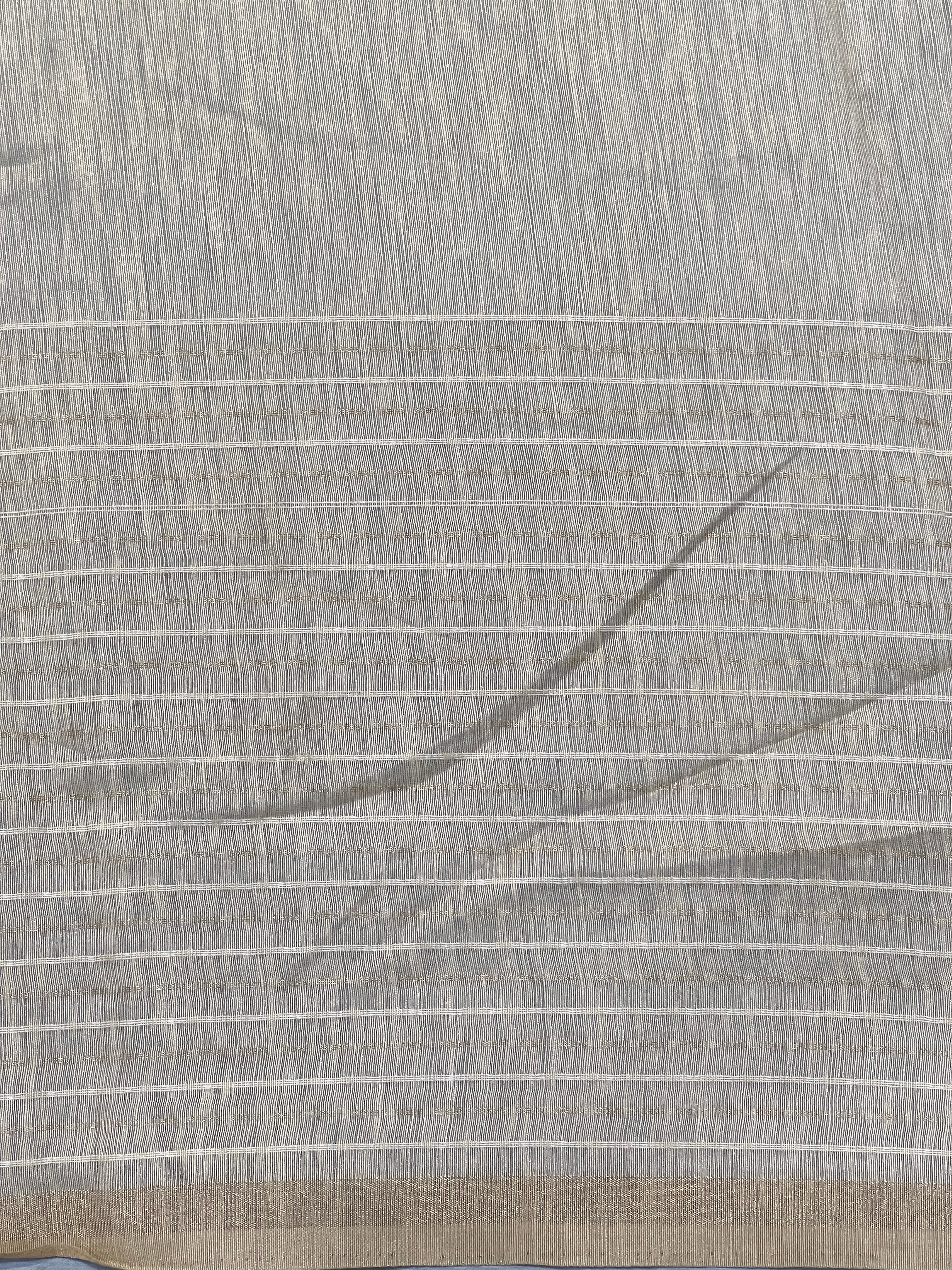 Computerized Embroidery Detailed Linen Saree | SSN303