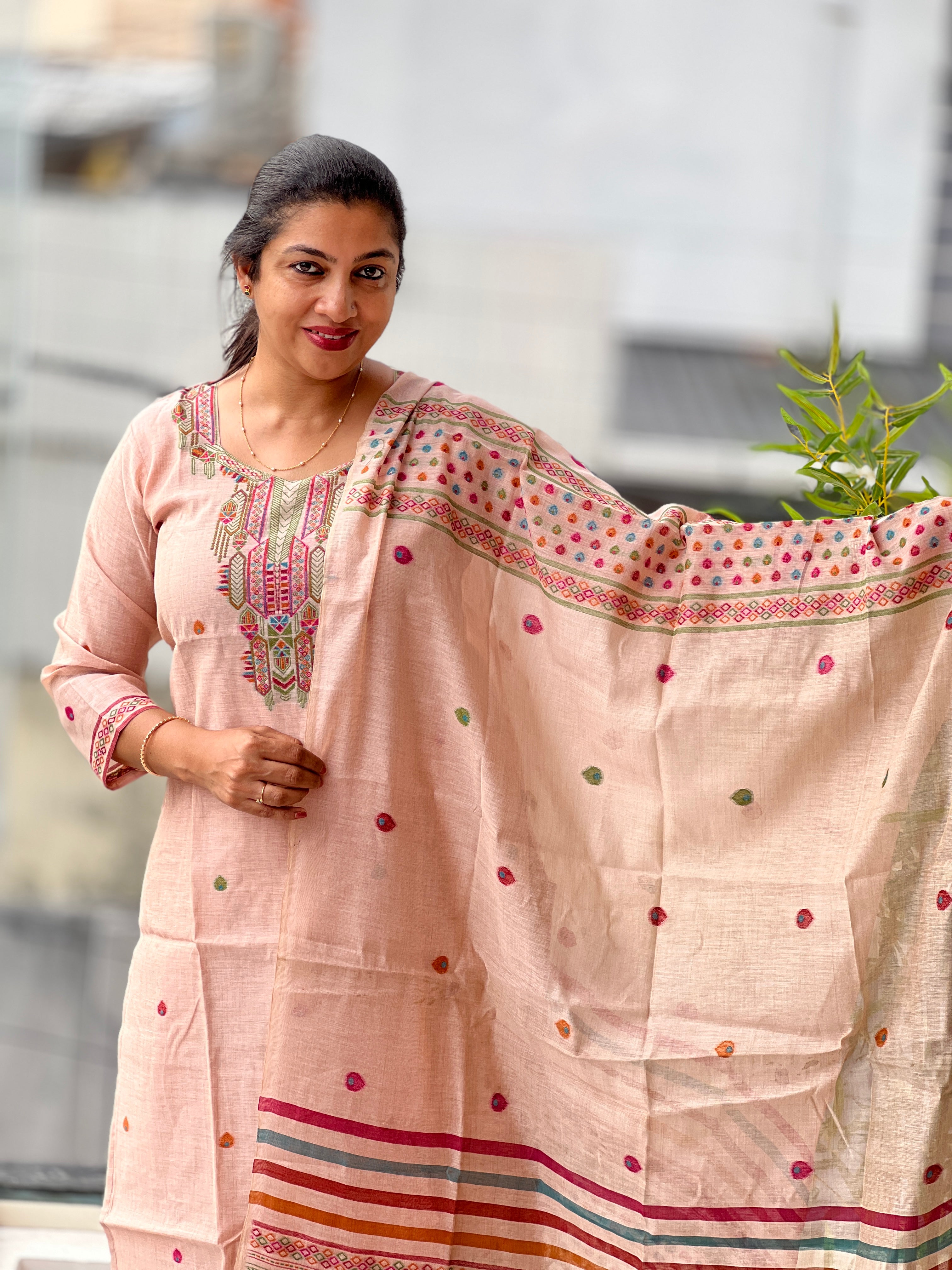 Jamdani Weaved Chanderi Kurta Set | SSN527