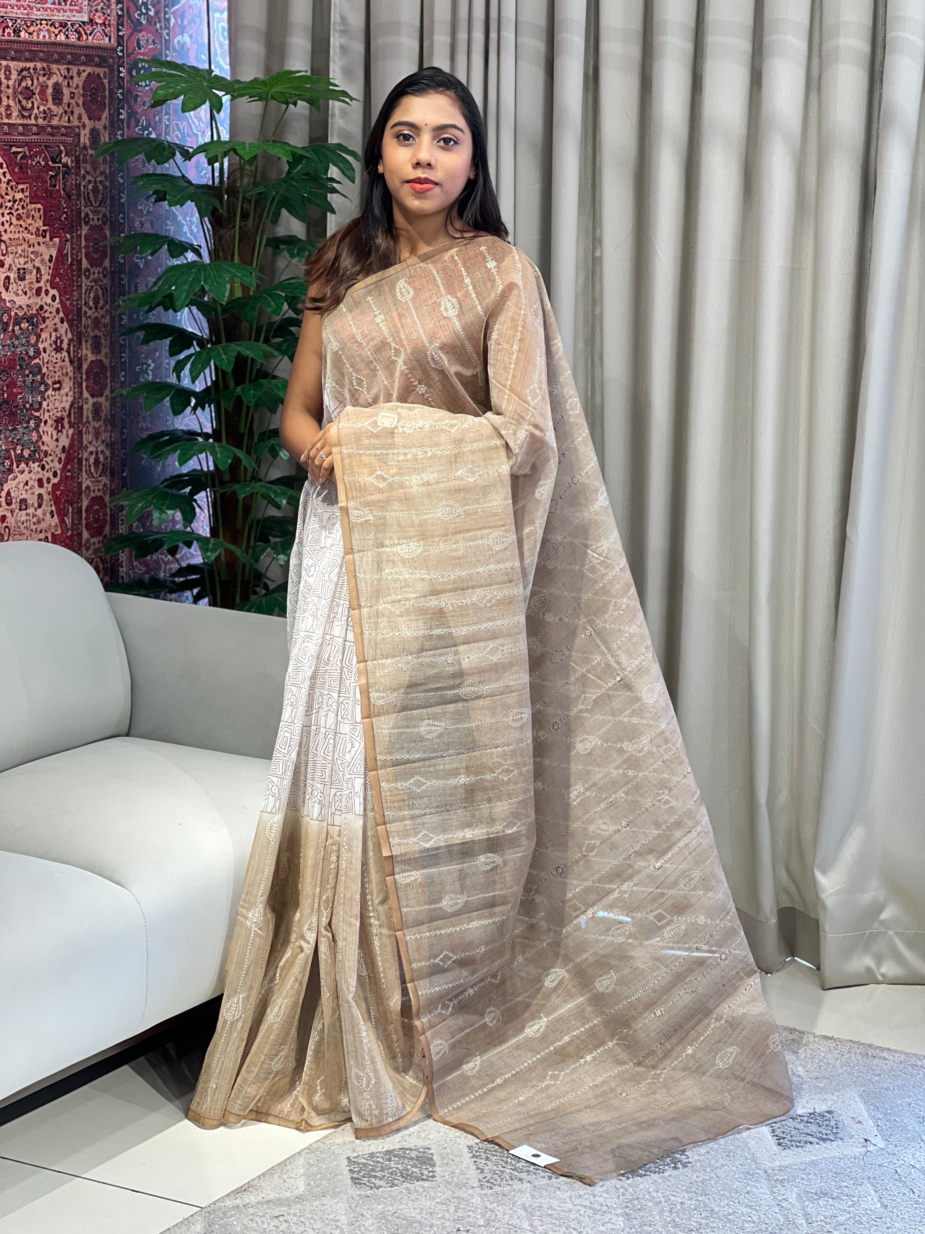 Print With Embroidery Detailed Kota Saree | YNG926