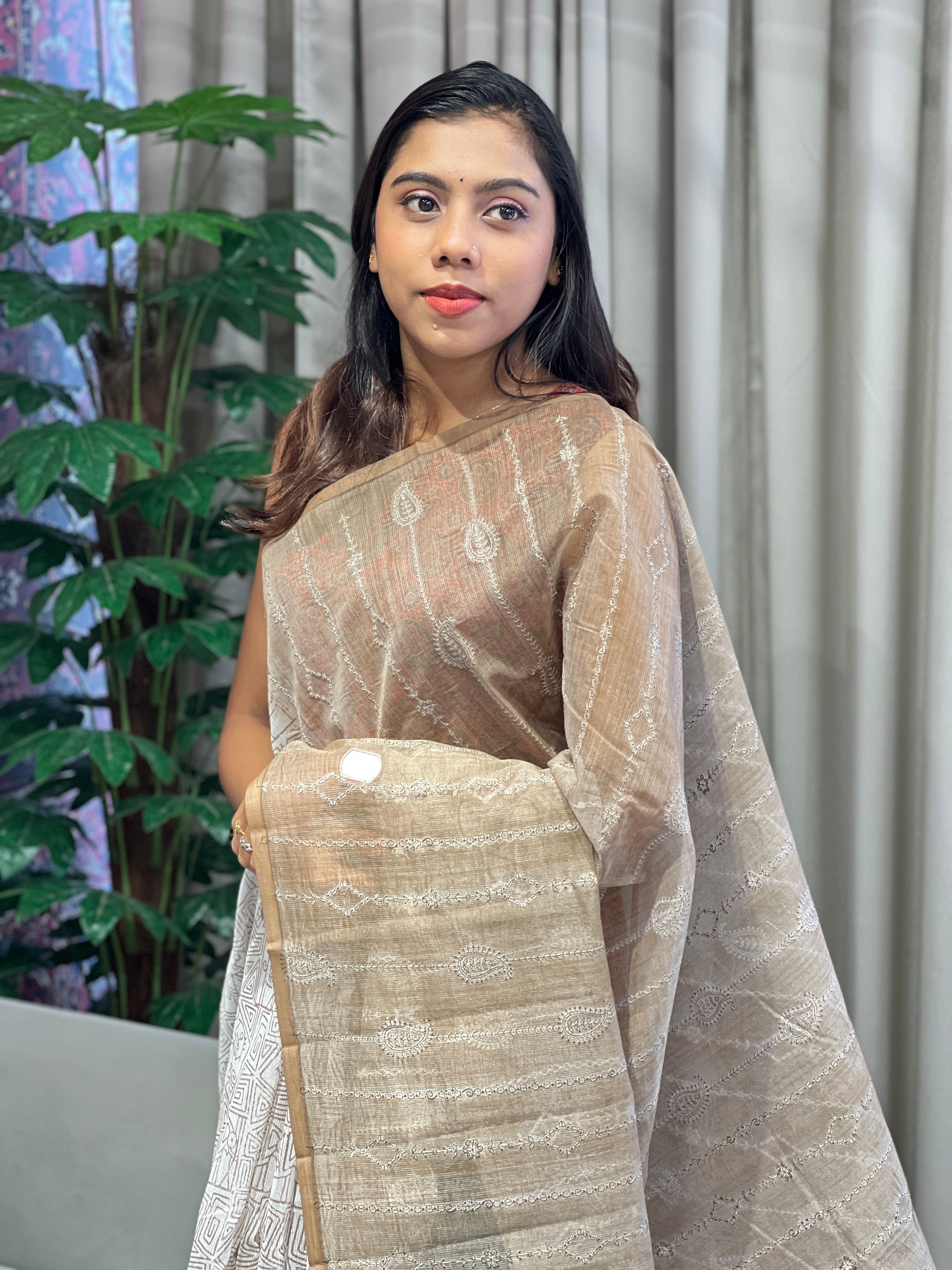 Print With Embroidery Detailed Kota Saree | YNG926