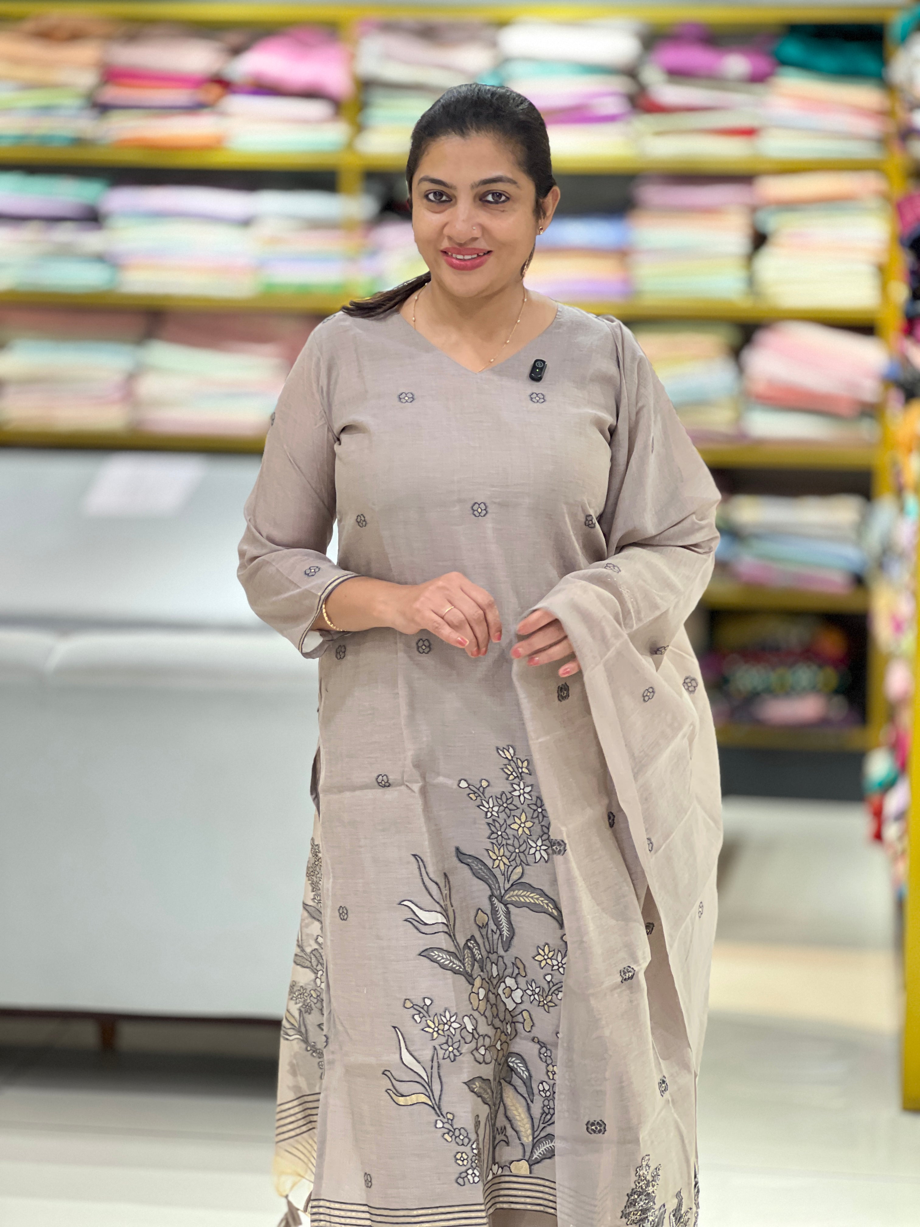 Floral Weaved Pattern Kurta Set | SSN524