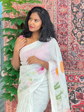 Floral Digital Print Detailed Linen Saree | MR402