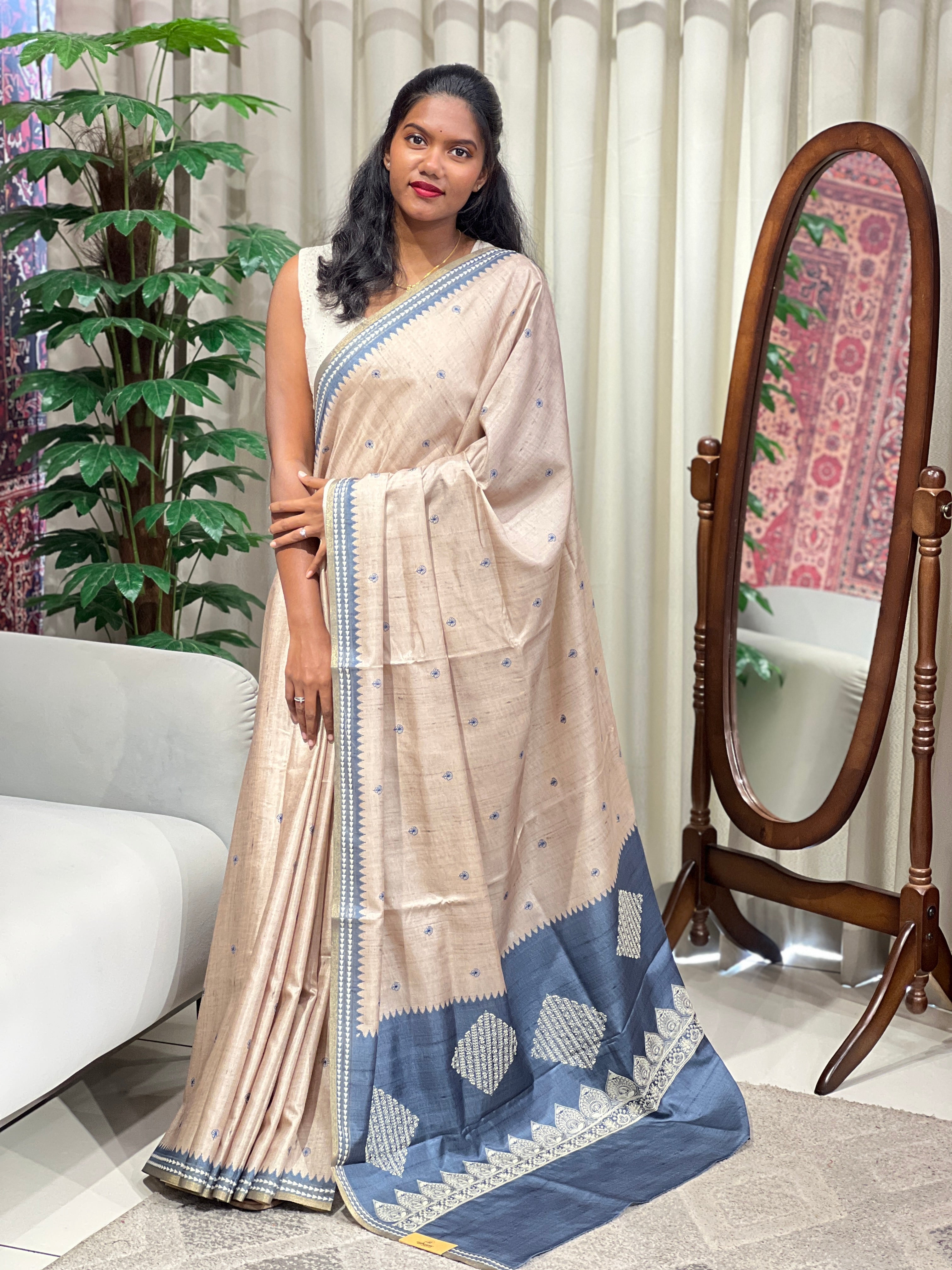 Thread Embroidery Detailed Semi Tussar Saree | PKS188