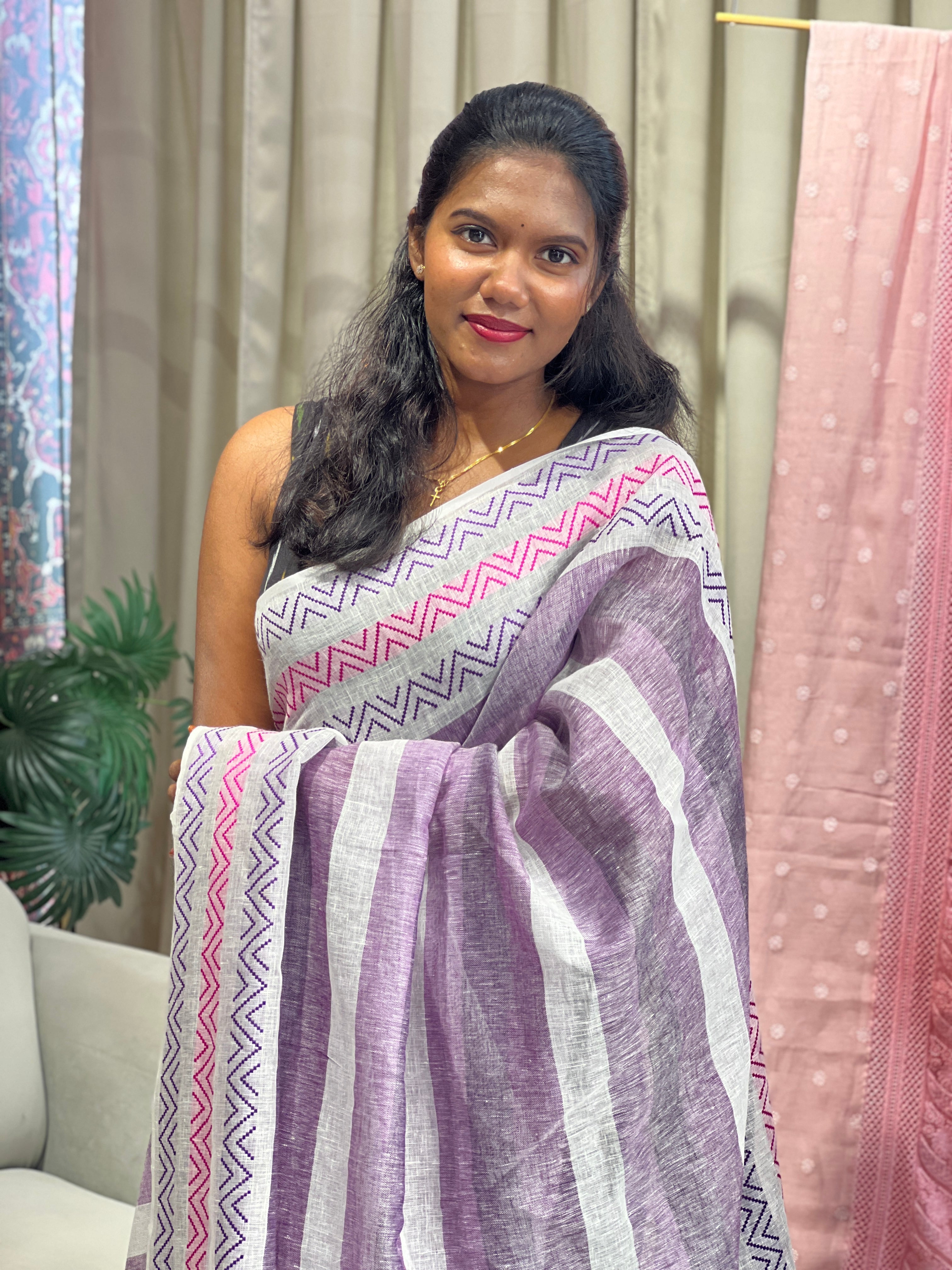 Thread Weaving Pattern Linen Saree | EVA142
