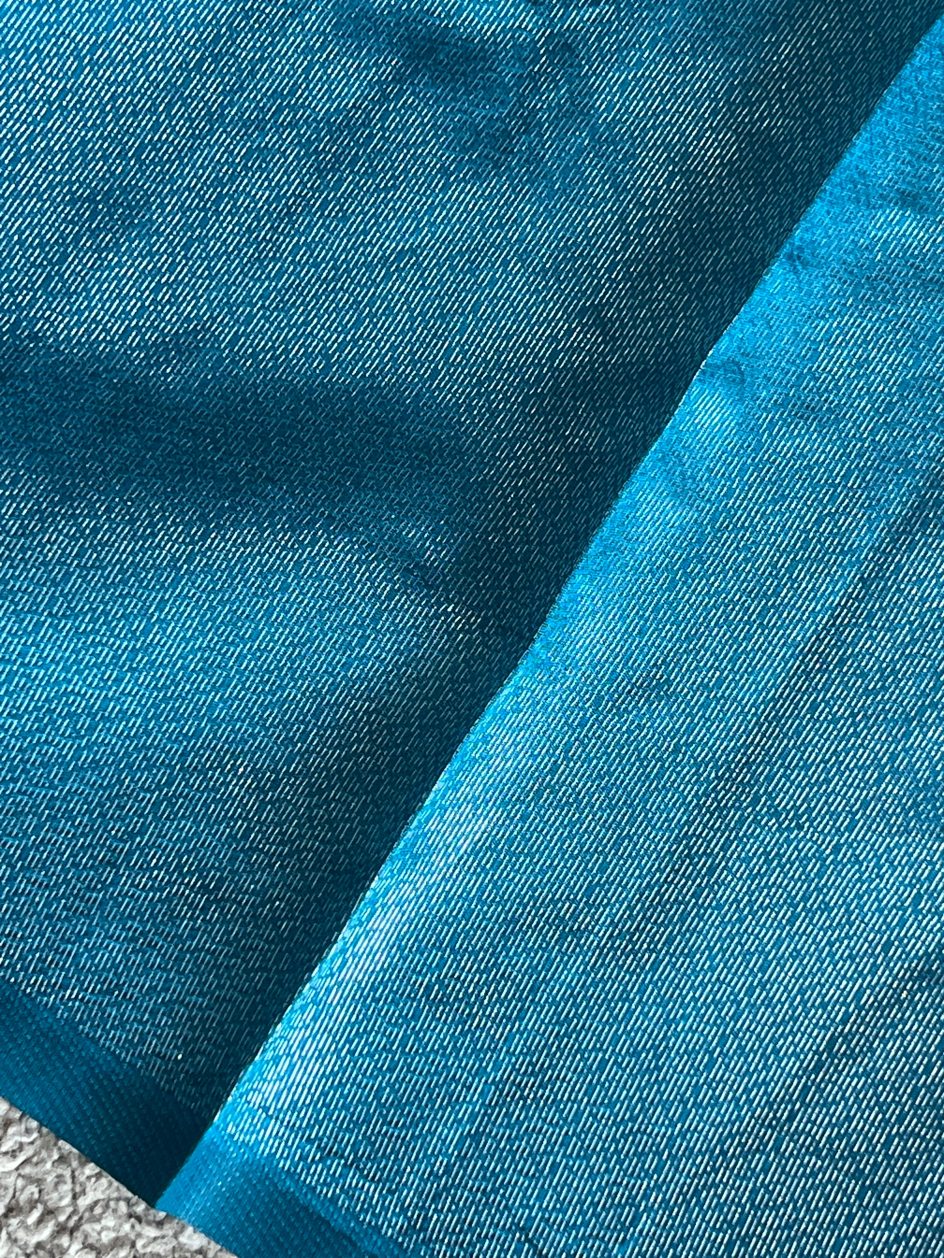 Traditional Buta Weaving Patterned Semi Silk Saree | HT165