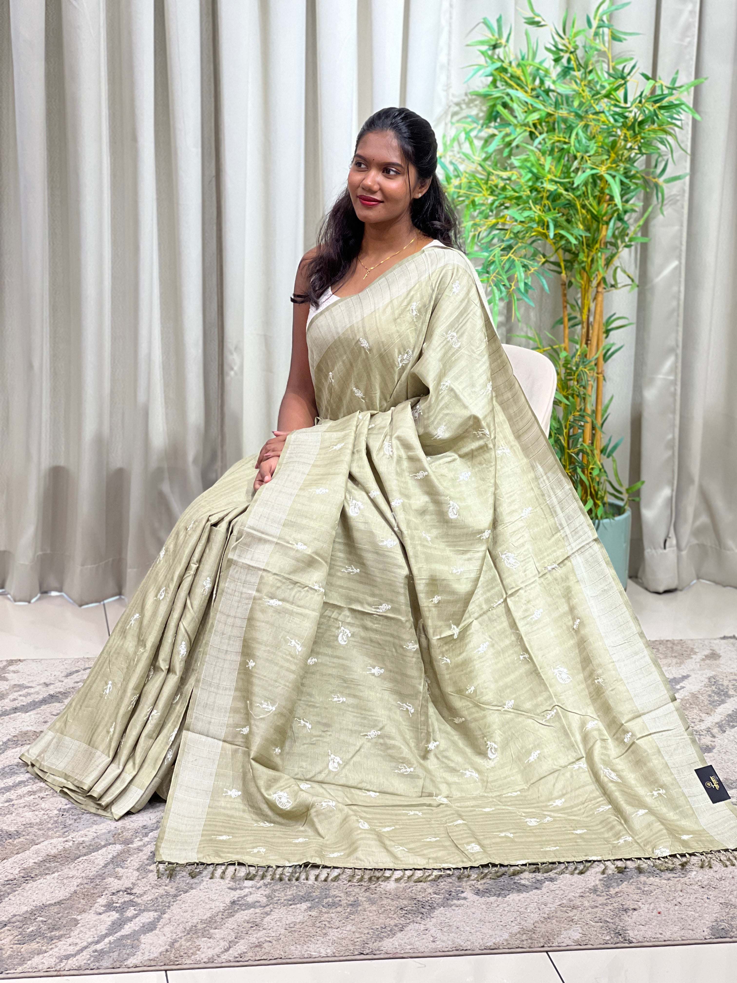 Warli Printed Pattern Tussar Saree | SUN812