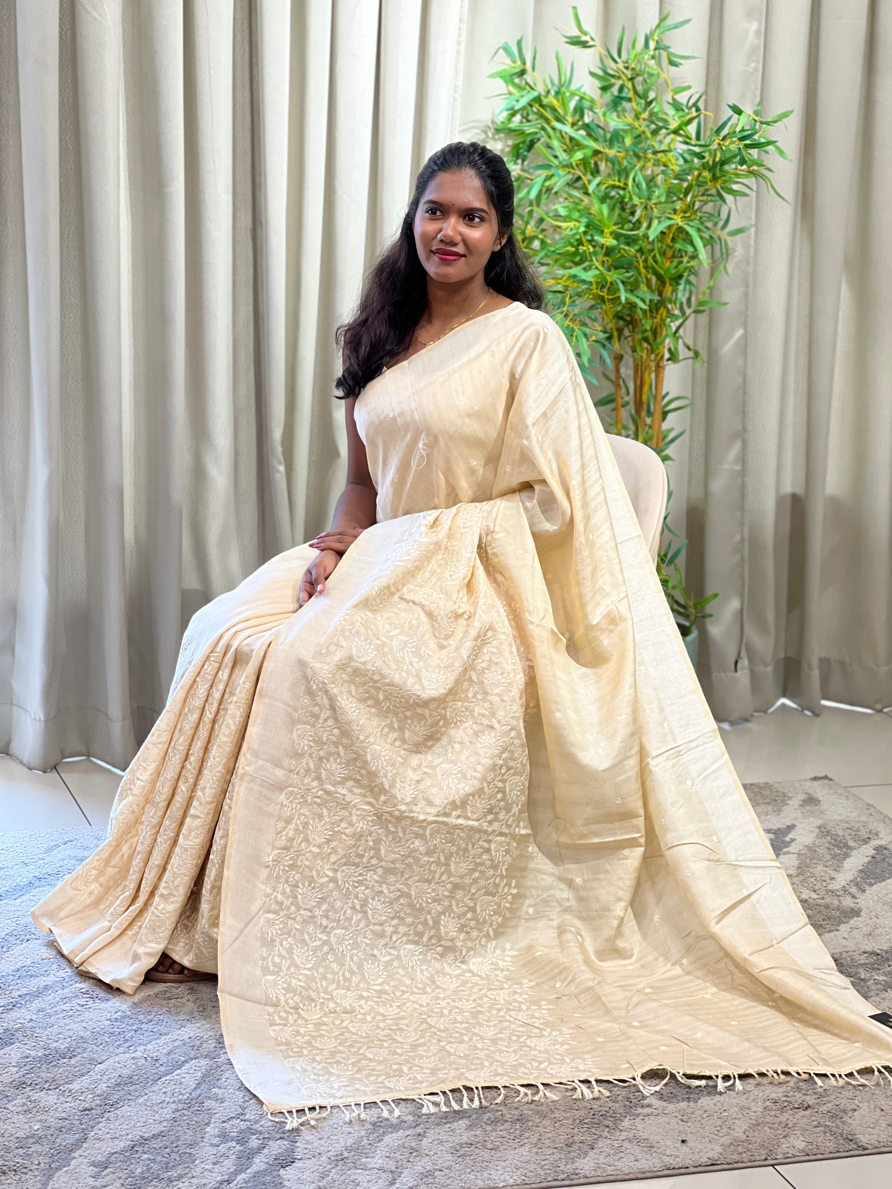 Embroidered Buta Woven Tussar Saree | SUN805