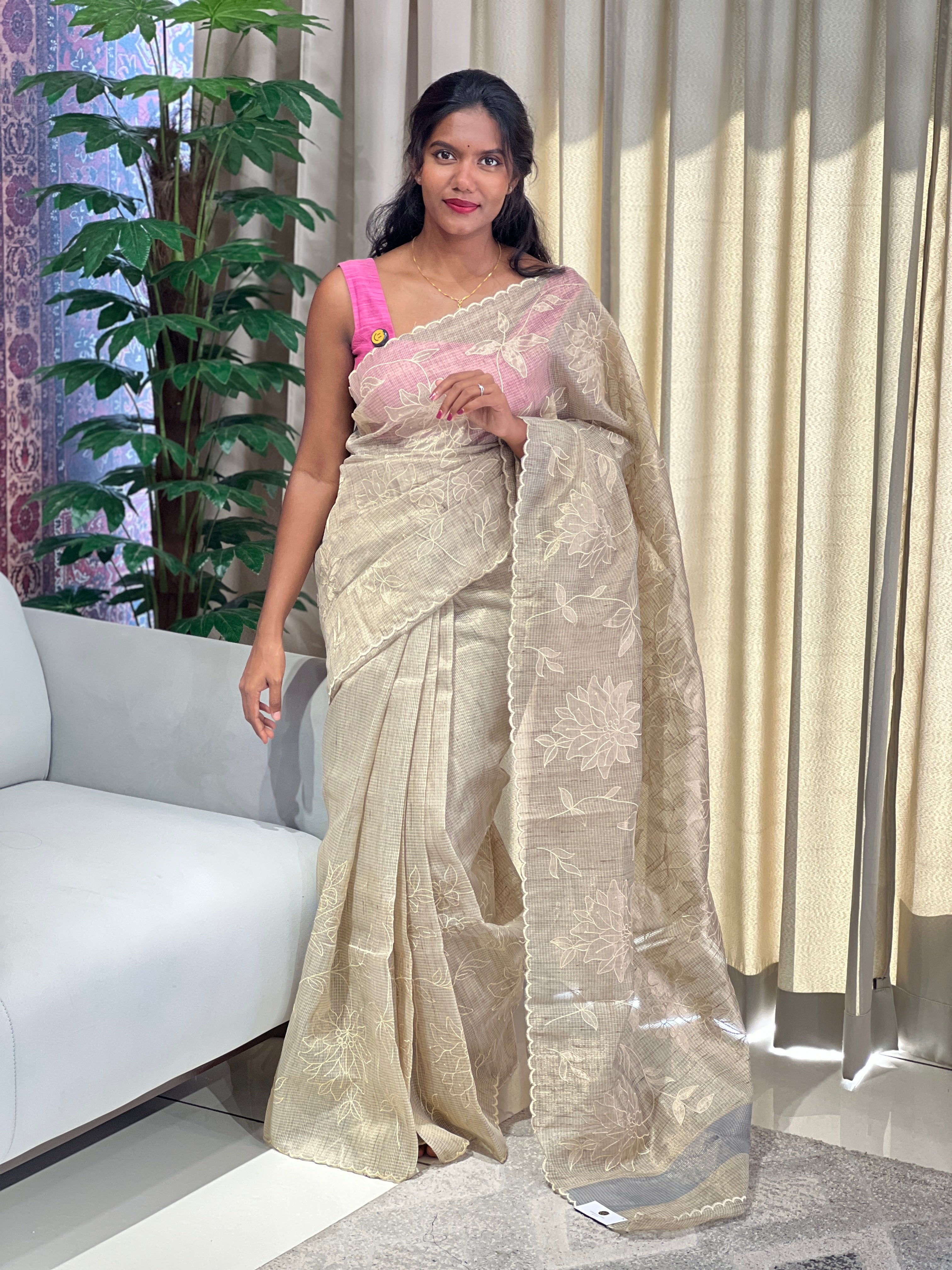 Floral Applique Detailed Tissue Kota Saree | YNG1000