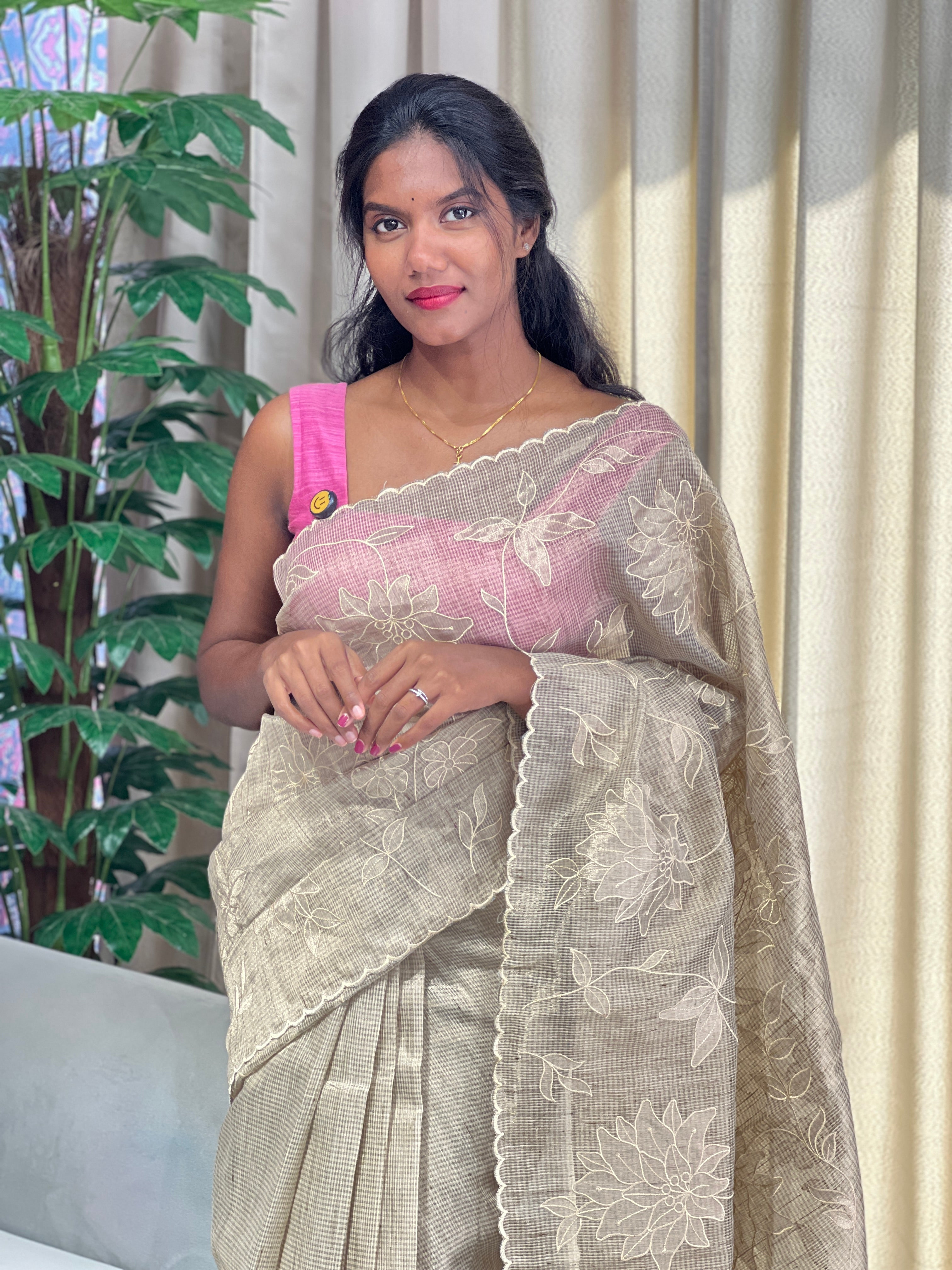 Floral Applique Detailed Tissue Kota Saree | YNG1000