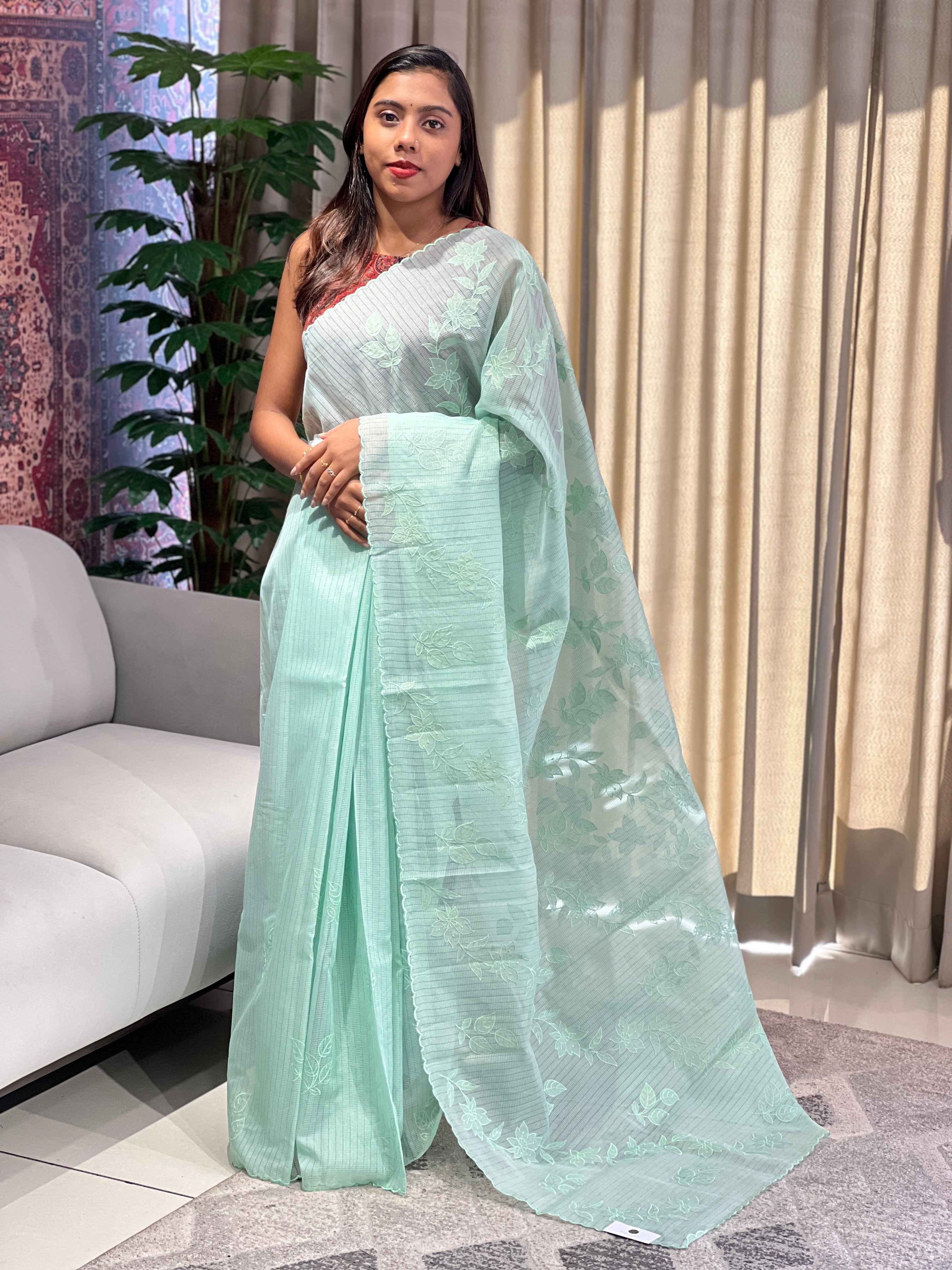 Floral Applique Detailed Supernet Kota Saree | YNG960