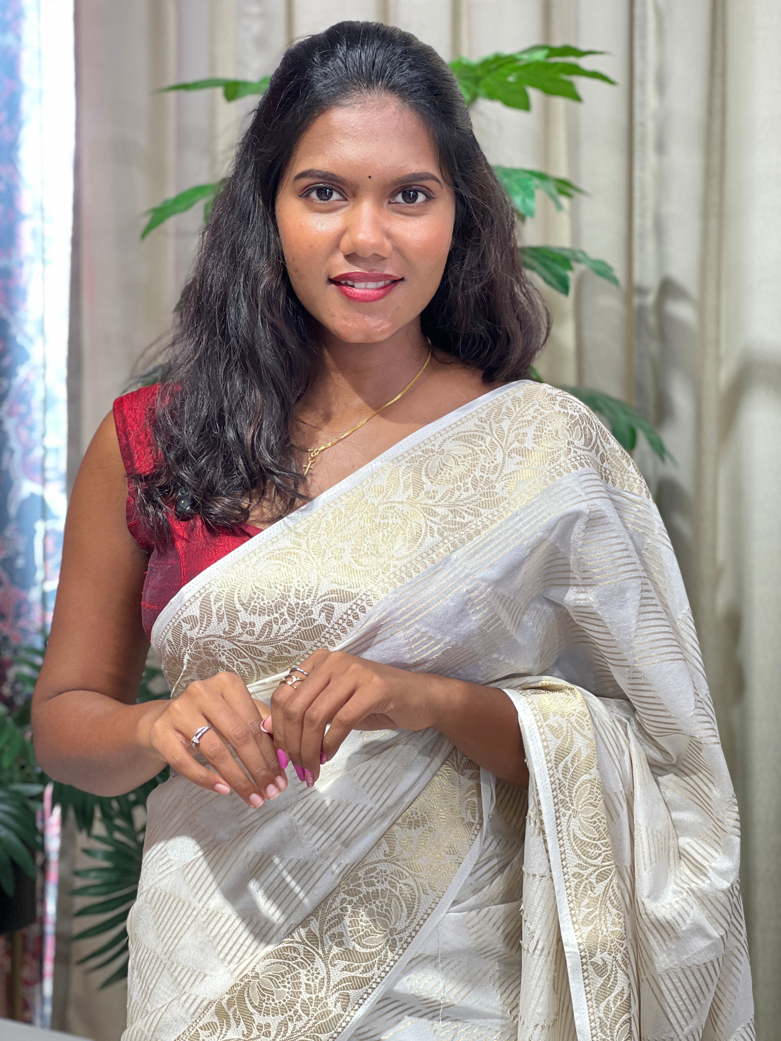 Golden Zari Weaving Pattern Semi Silk Saree | GAT407