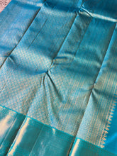 Traditional Hand Woven Kanchipuram Saree | OM130